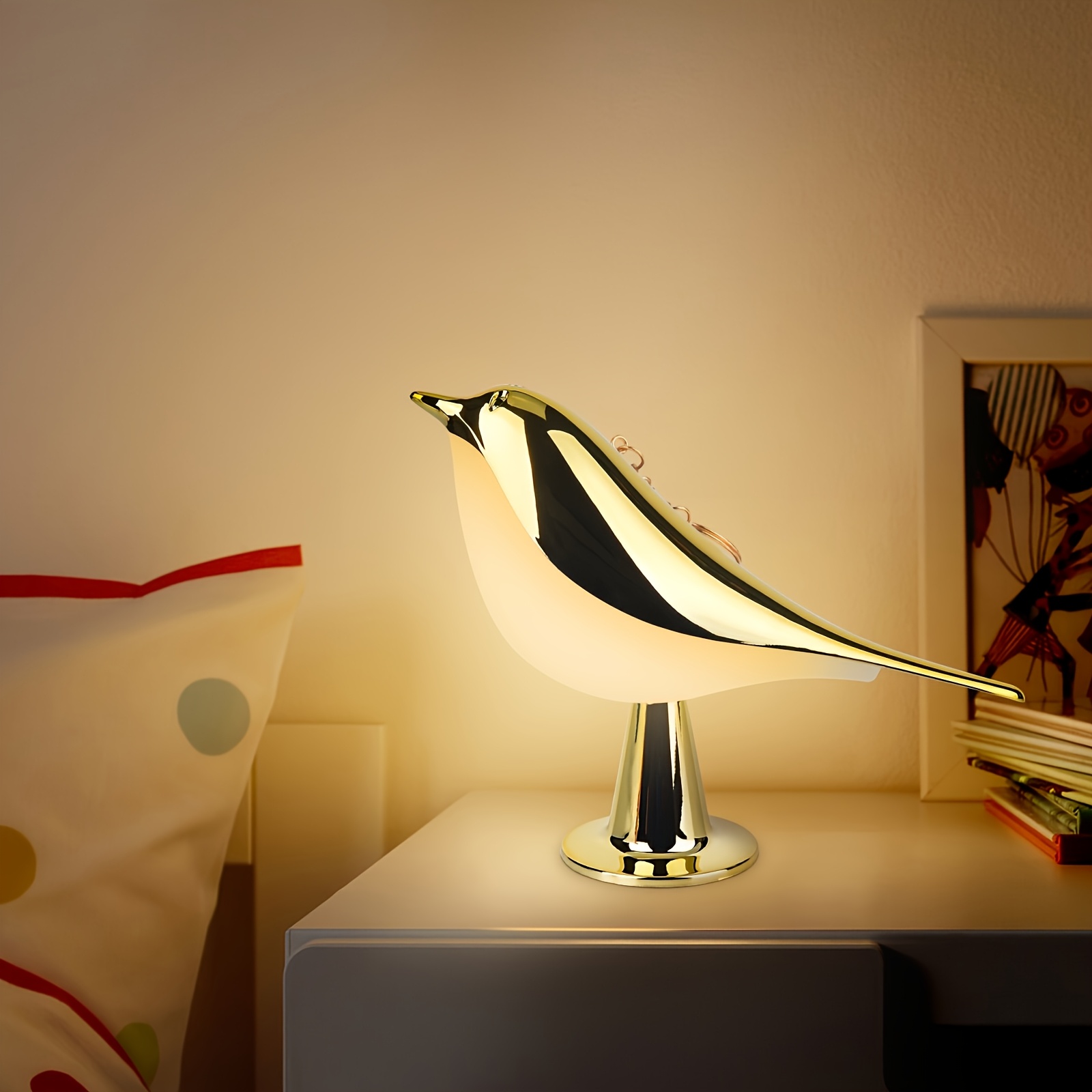 Wooden Bird Table Lamp
