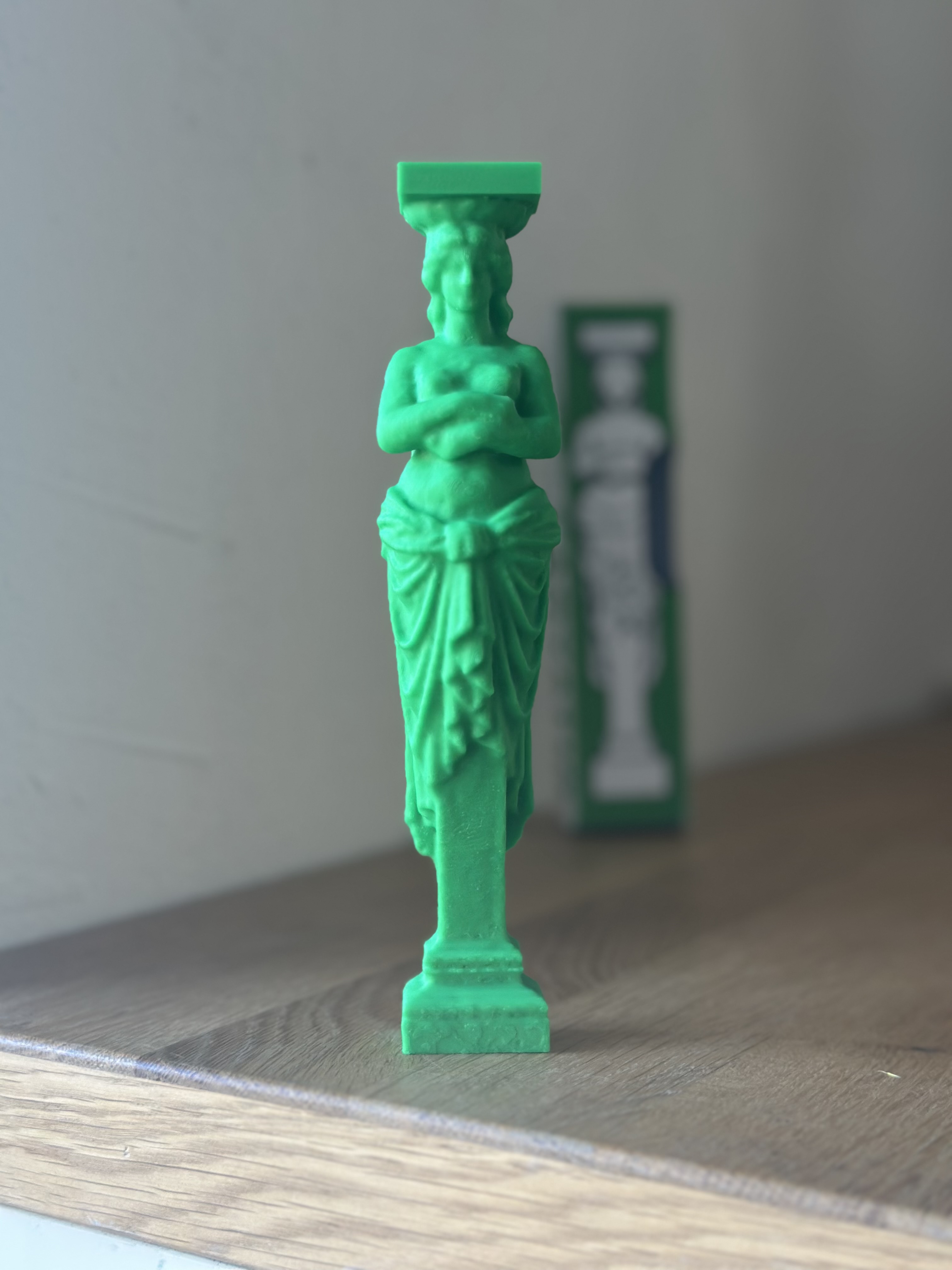 Caryatid -18cm- Silk finish