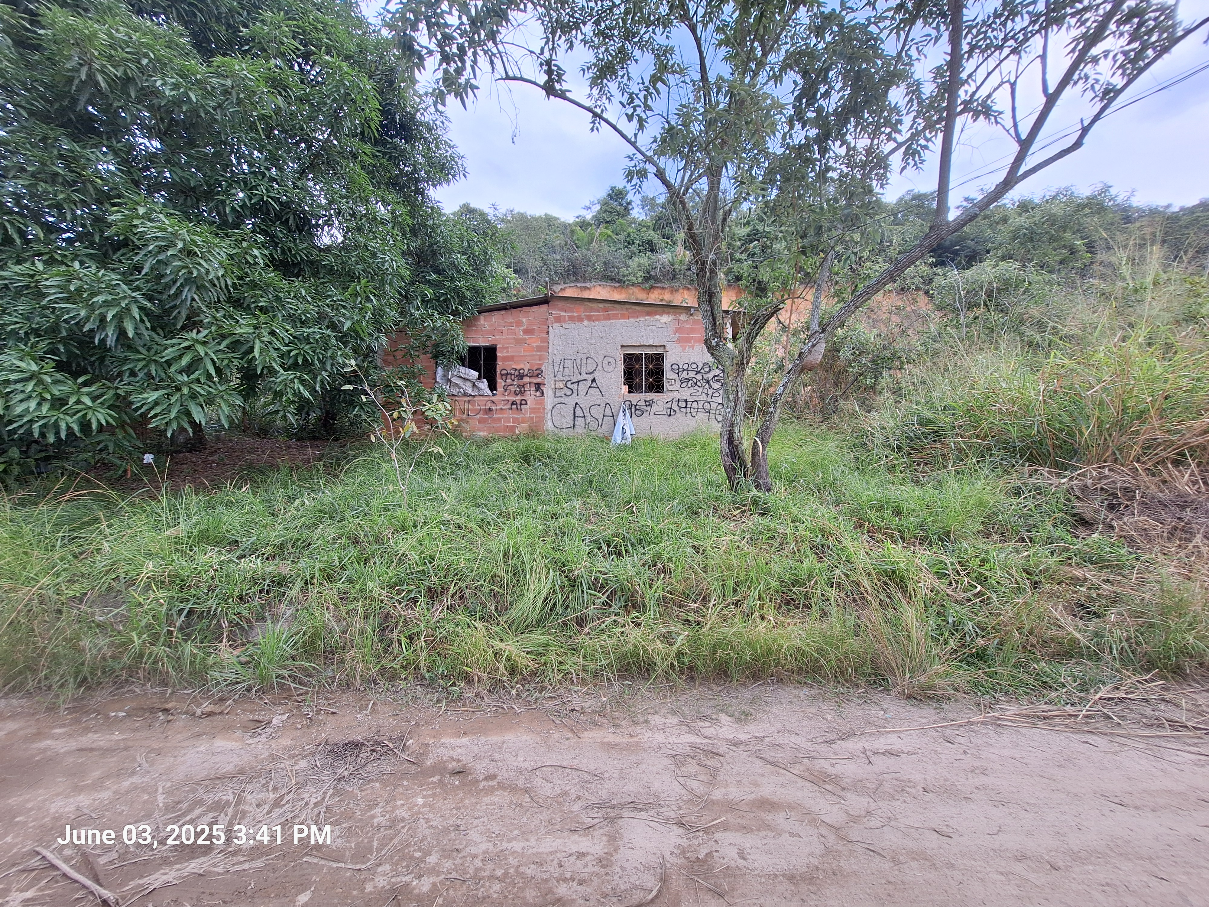 Terreno com casa em Tinguá, 15x35m
