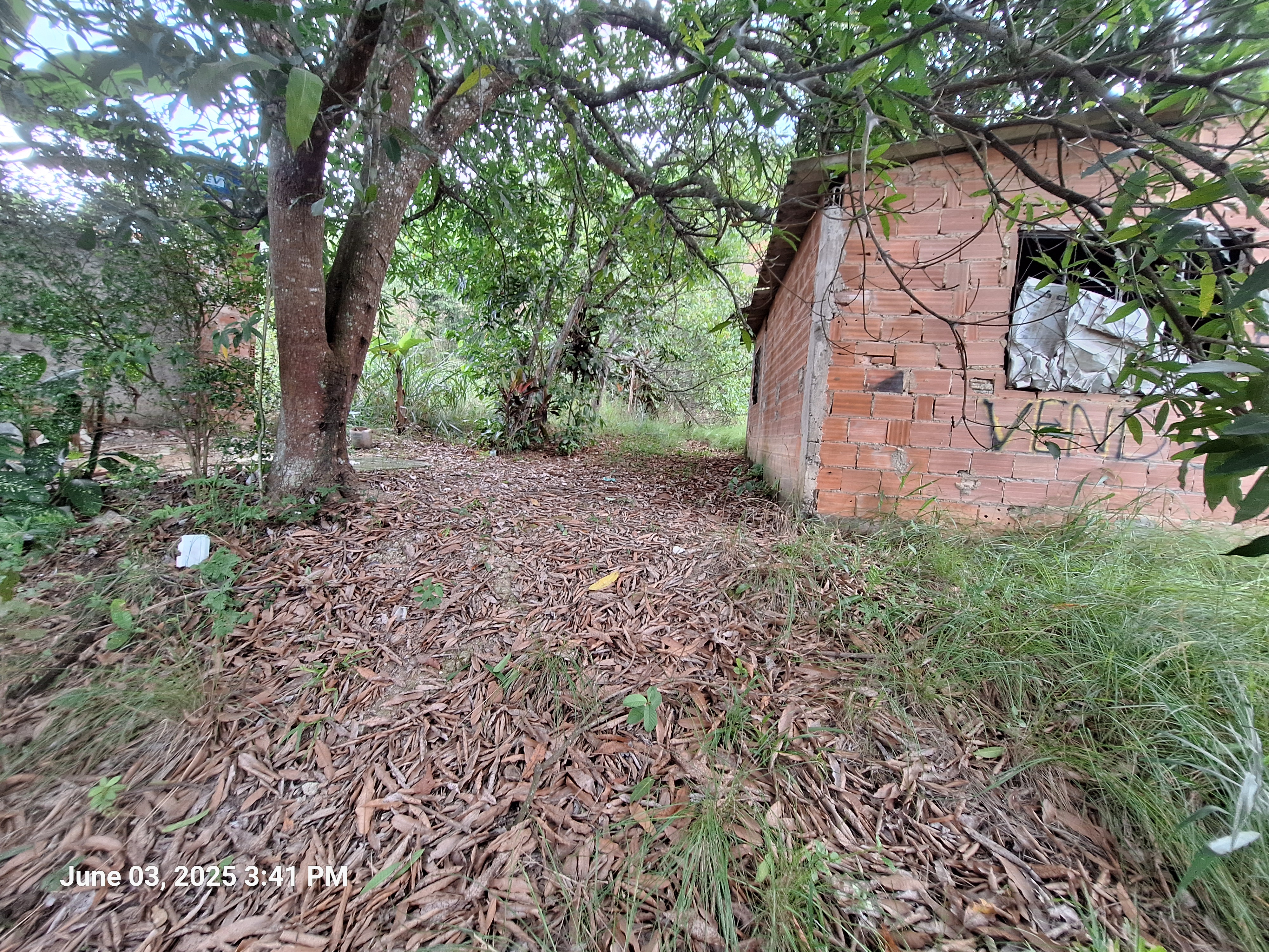 Terreno com casa em Tinguá, 15x35m