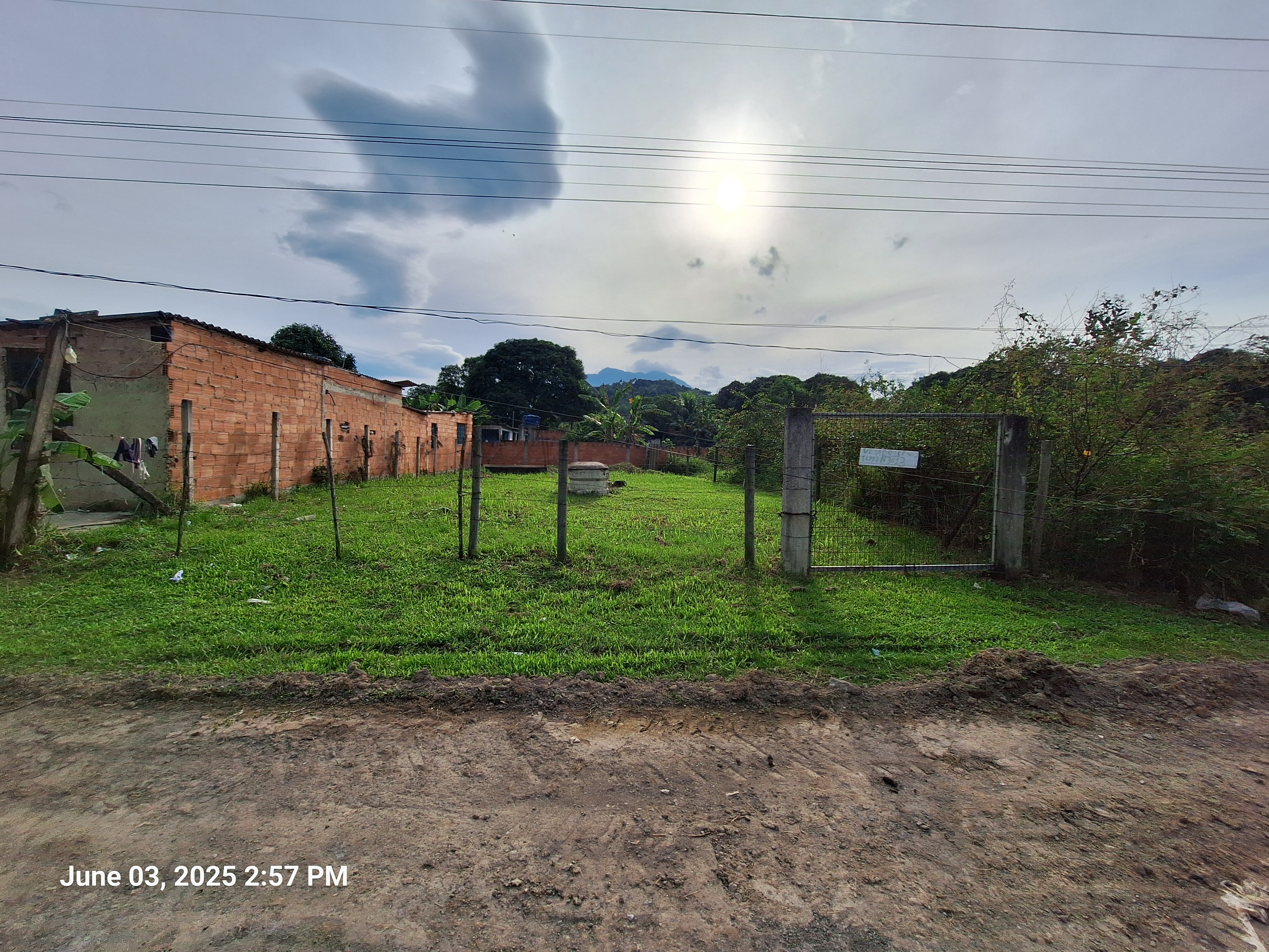 Terreno em Tinguá – Parque Estoril 300m²