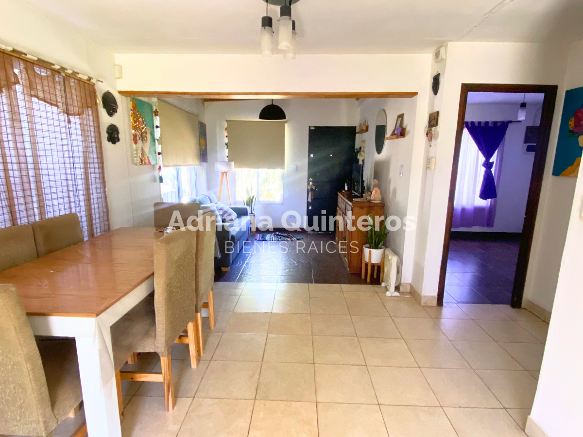 Casa con dos dormitorios y escritura en venta - Matheu