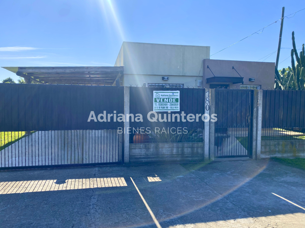 Casa con dos dormitorios y escritura en venta - Matheu
