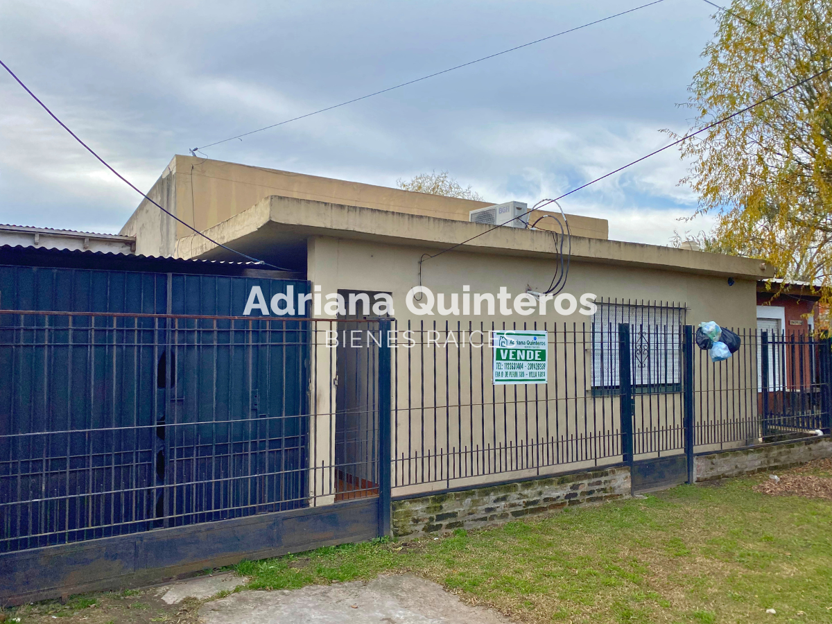 Casa con tres habitaciones y un departamento independiente - Villa Rosa 