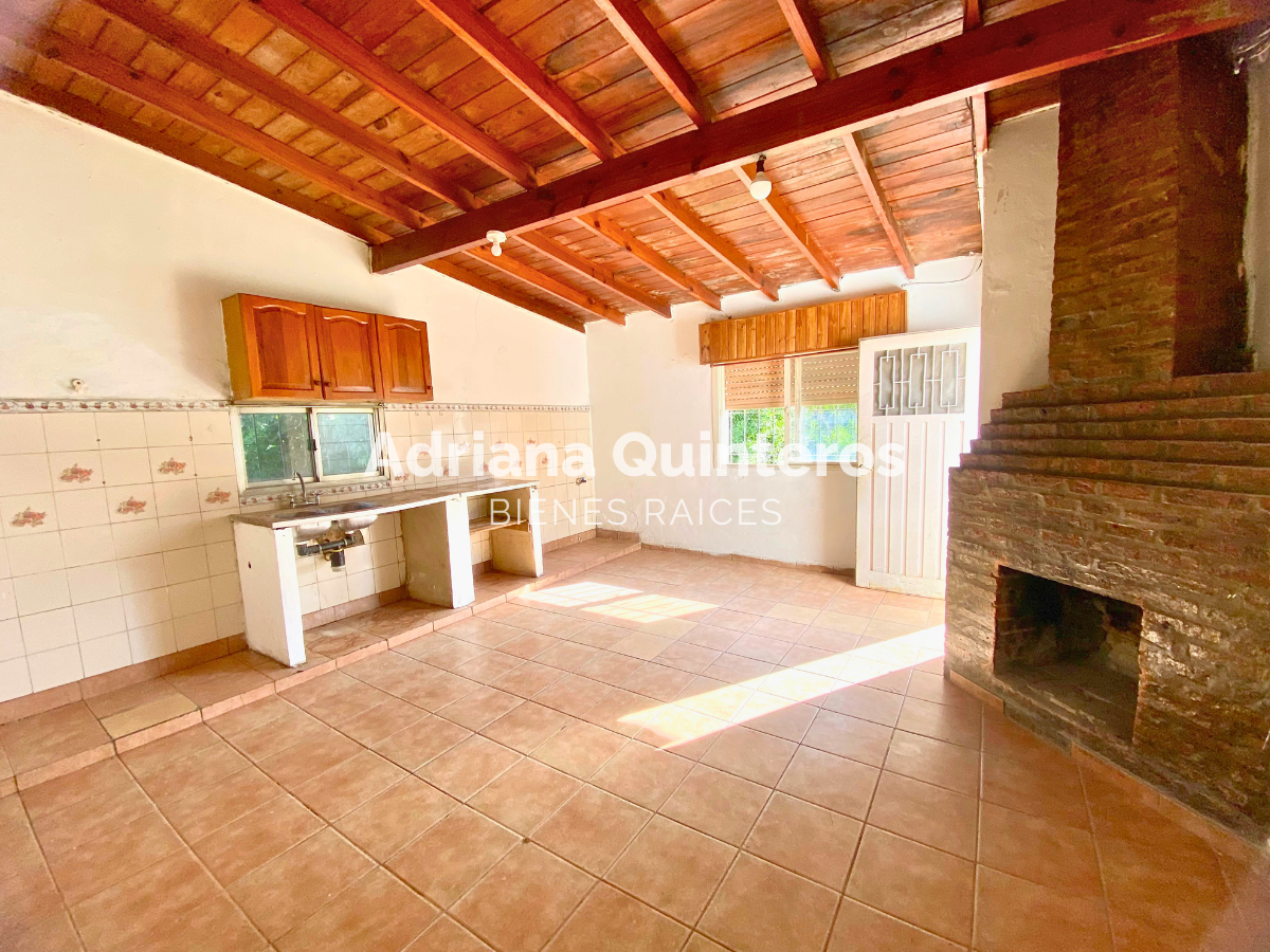 Casa con cuatro habitaciones en Villa Rosa - Financiación