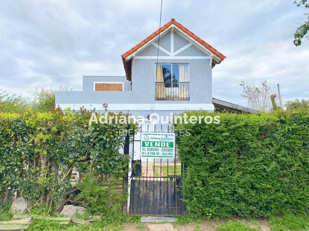 Casa con dos departamentos con escritura en B° 9 de Julio - Villa Rosa. Acepta permuta por vehiculo o propiedad en Matheu
