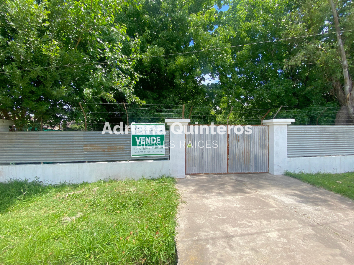 Lote de 1320 m² con construcción a terminar y escritura e impuestos al dia en Villa Rosa