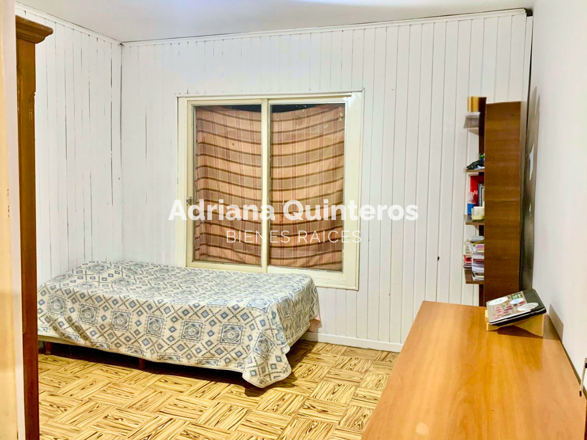 Casa con dos habitaciones y local en B° Luchetti - Villa Rosa. Apta credito - Escritura y planos
