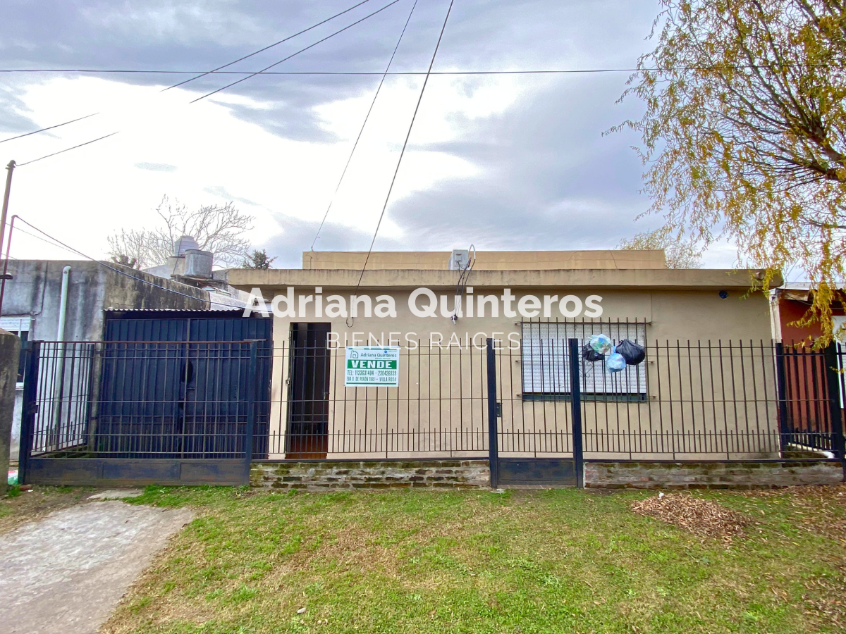 Casa con tres habitaciones y un departamento independiente - Villa Rosa 