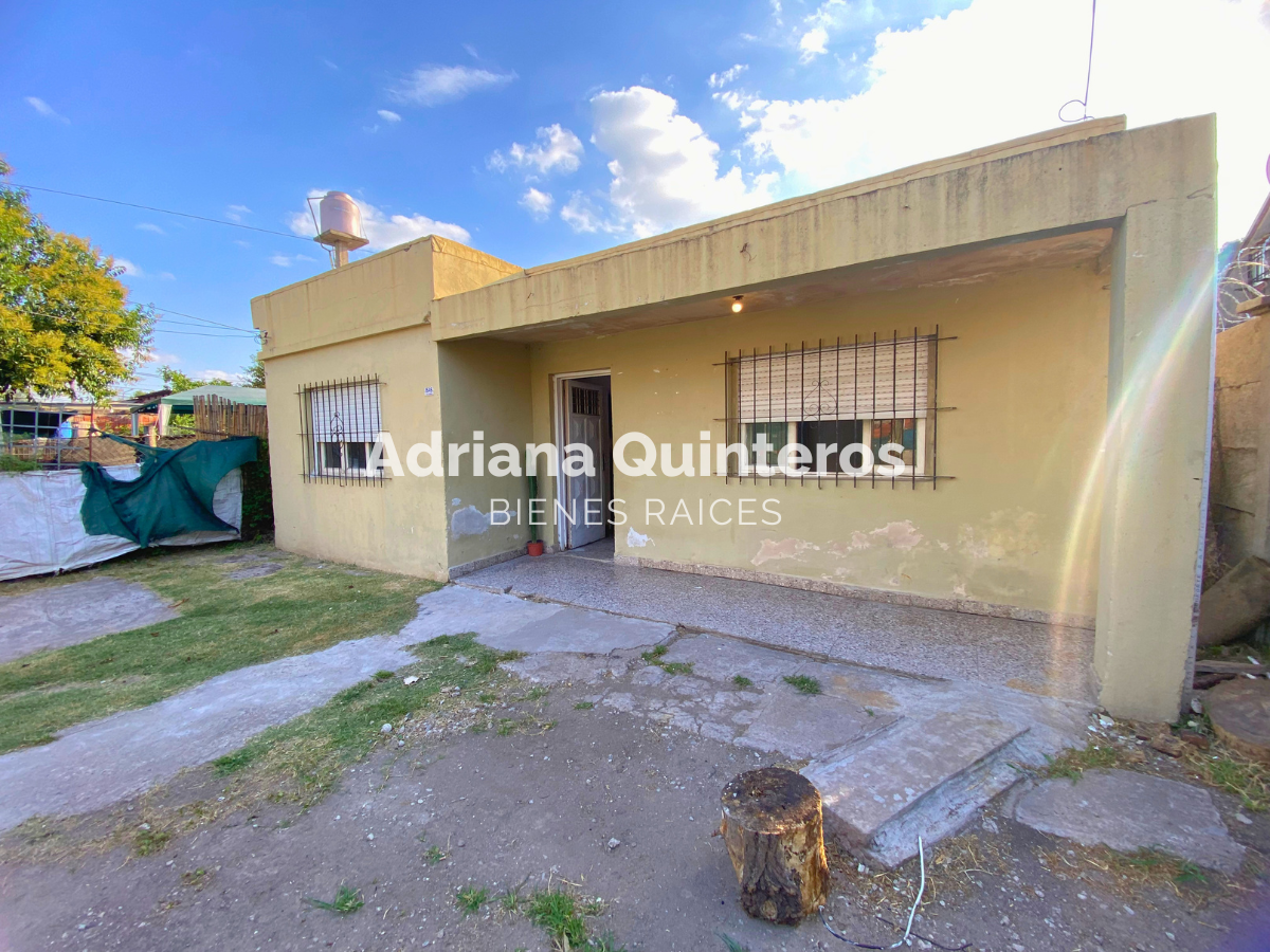 Casa con cuatro habitaciones en Villa Rosa - Financiación