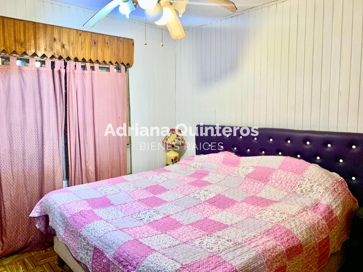 Casa con dos habitaciones y local en B° Luchetti - Villa Rosa. Apta credito - Escritura y planos