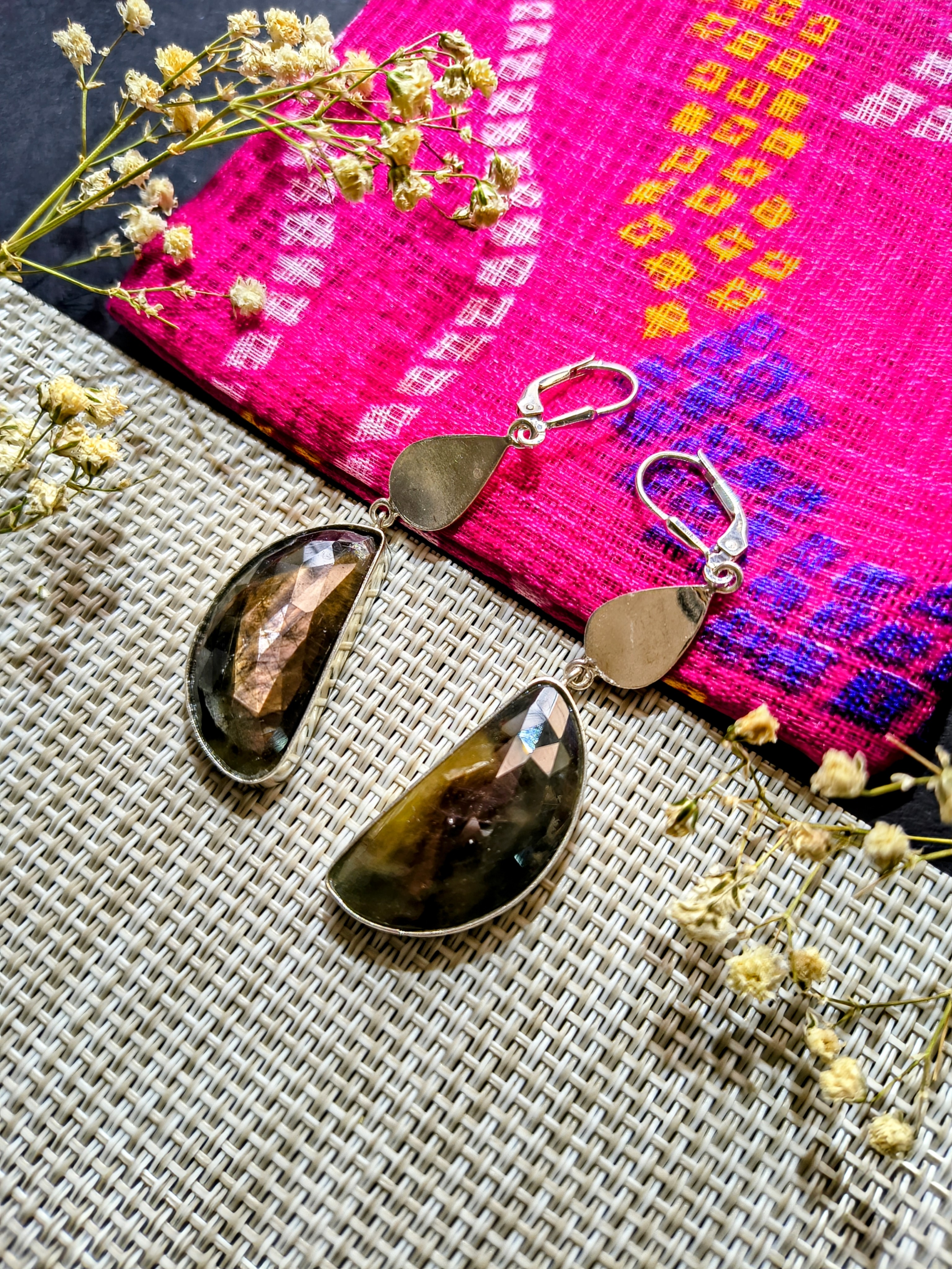 Golden brown sapphire Earrings