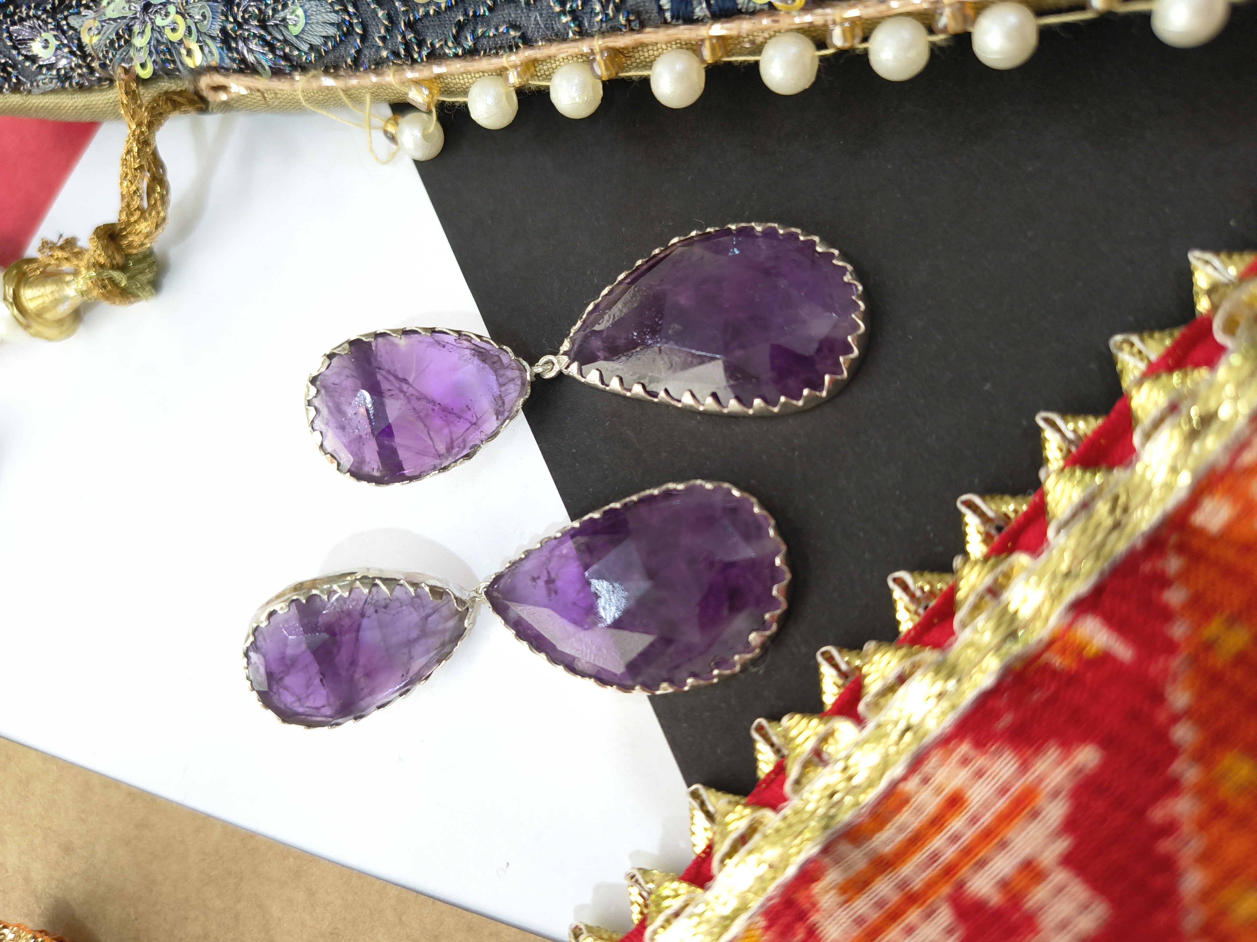 Purple graded sapphire Earrings