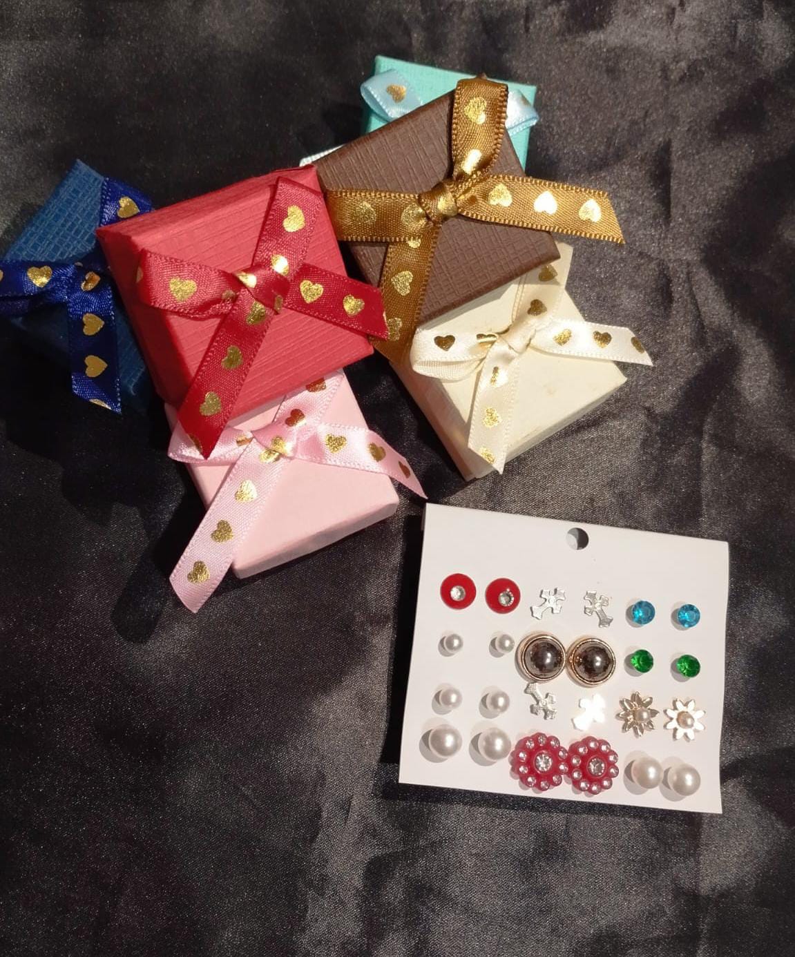 Kit Gracinhas • 12 pares de brincos