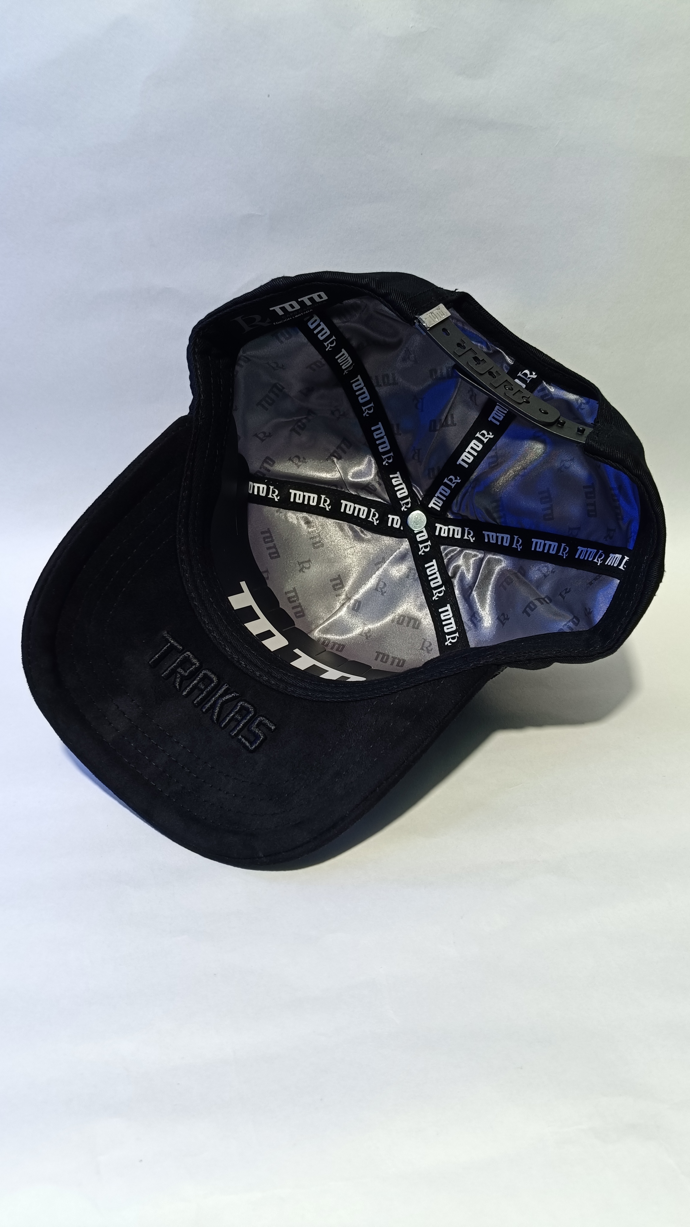 LUIS R X TOTO HATS (TOTAL BLACK)