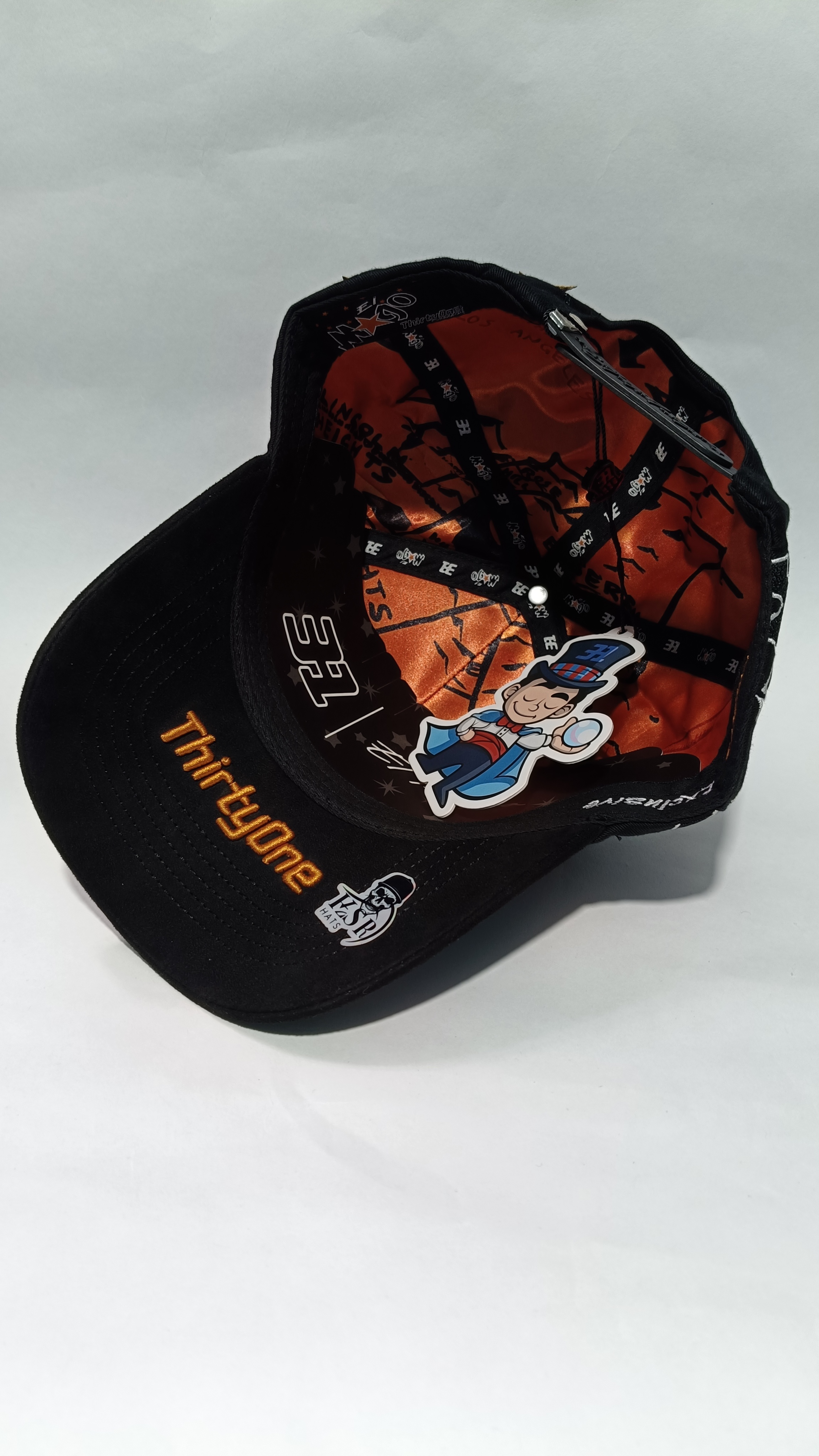 31 HATS (MAGO AMARILLO )