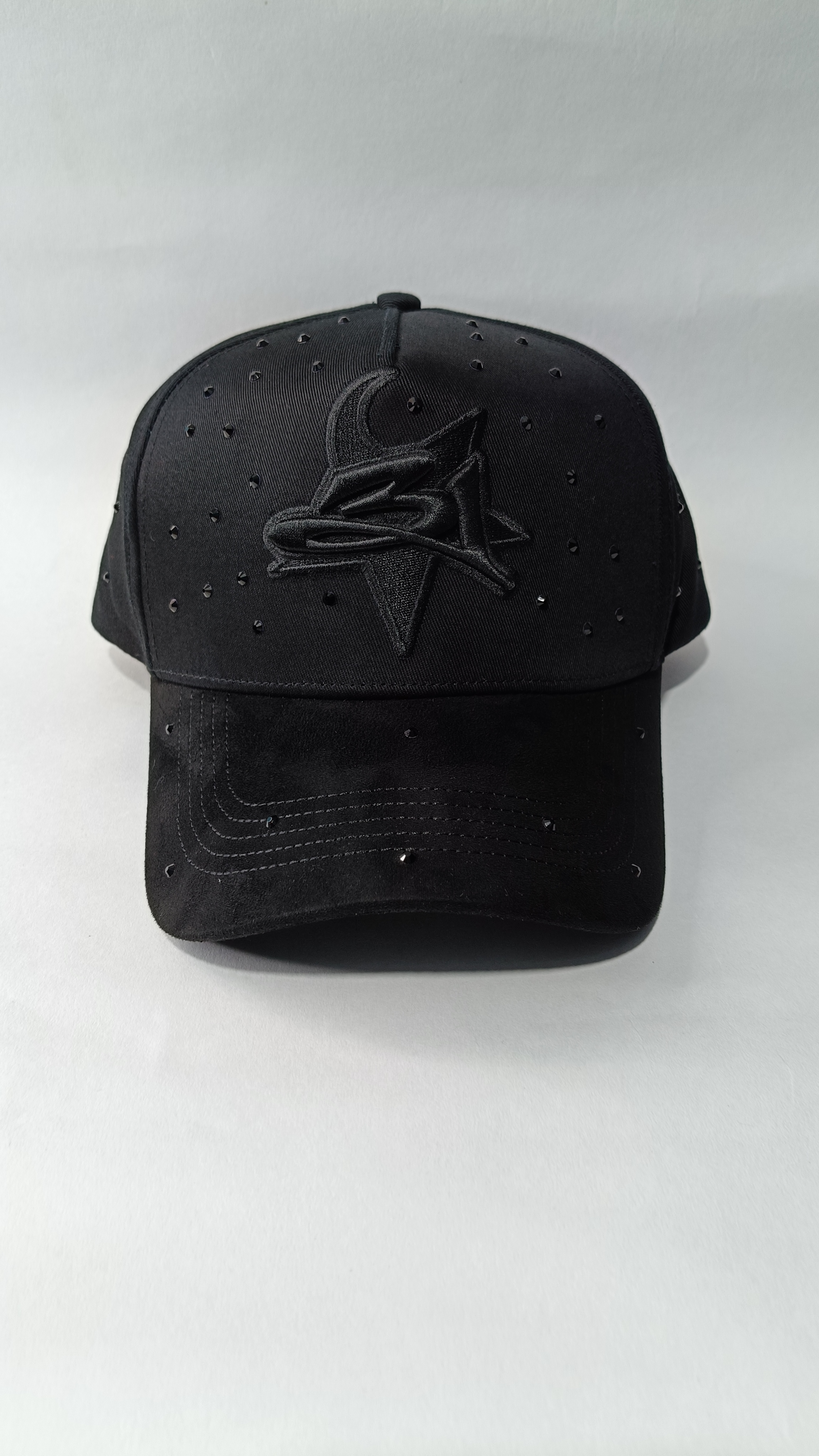 31 HATS (BLACK OUT) FULL