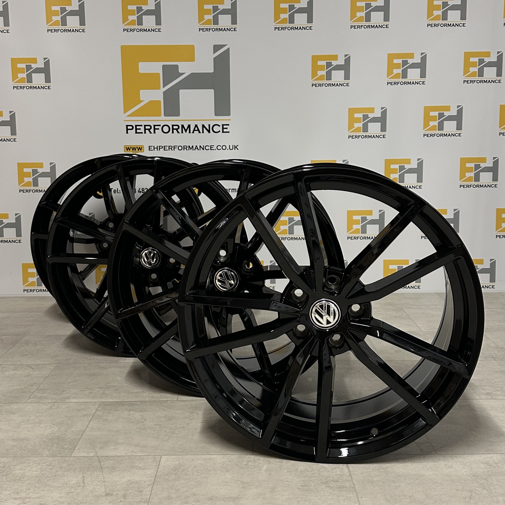 VW Golf - Gloss Black Pretoria Style Alloy Wheels 19"