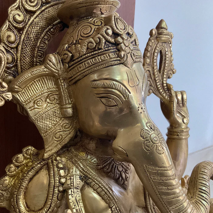 21-Inch Lord Ganesha Brass Idol – Grand Seated Ganpati Statue for Entryway & Housewarming Pooja