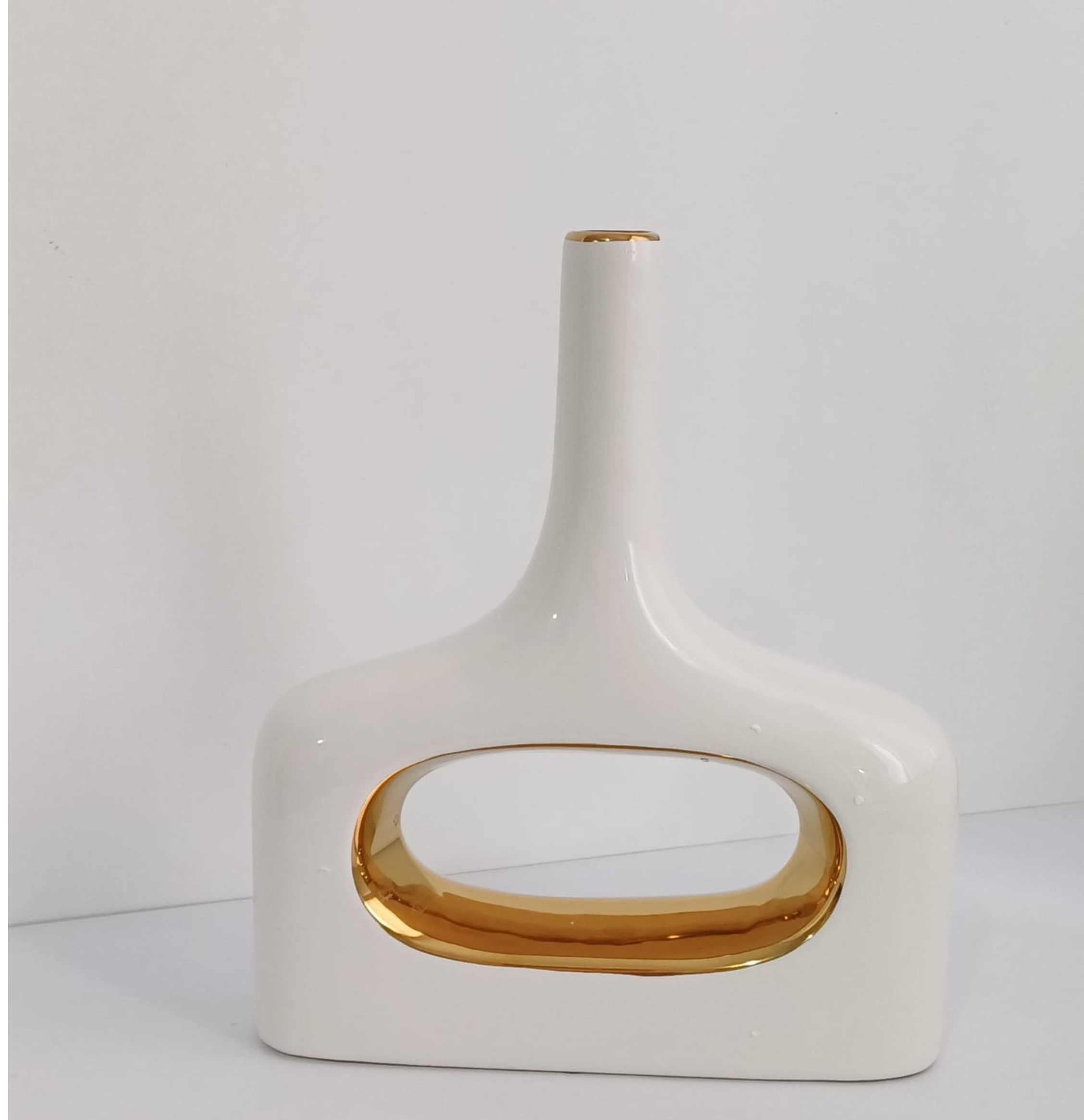 Jarrón decorativo moderno