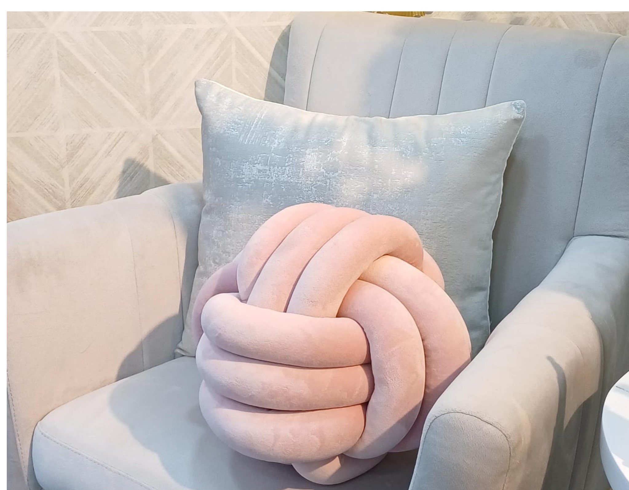 Almohada de nudo decorativa