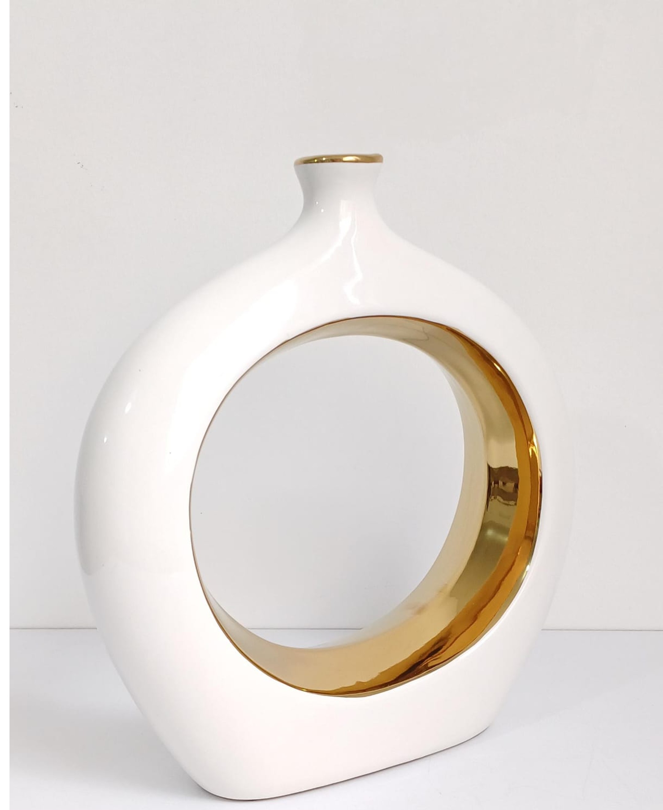 Jarrón decorativo moderno