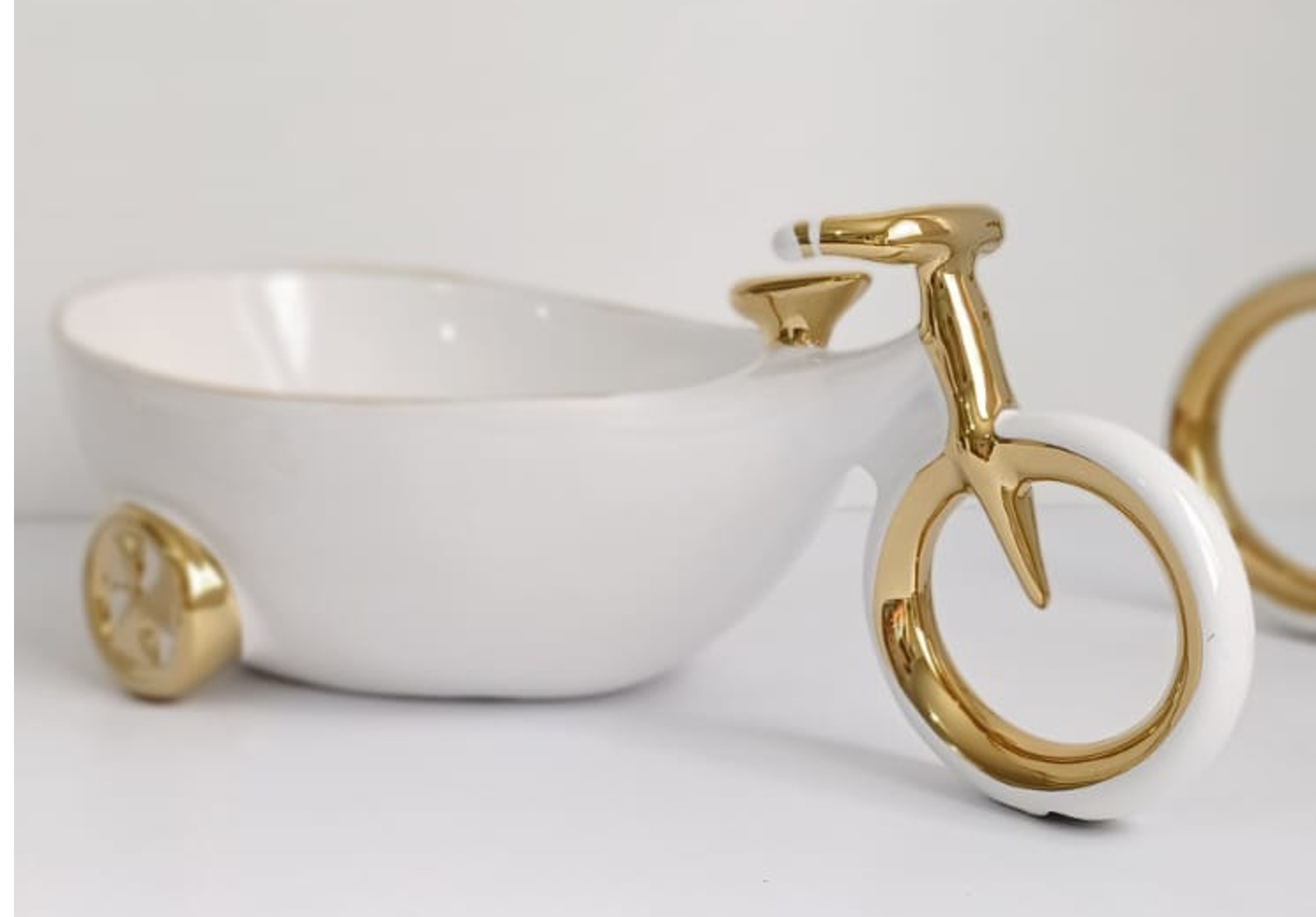 Tazón de cerámica bicicleta dorada