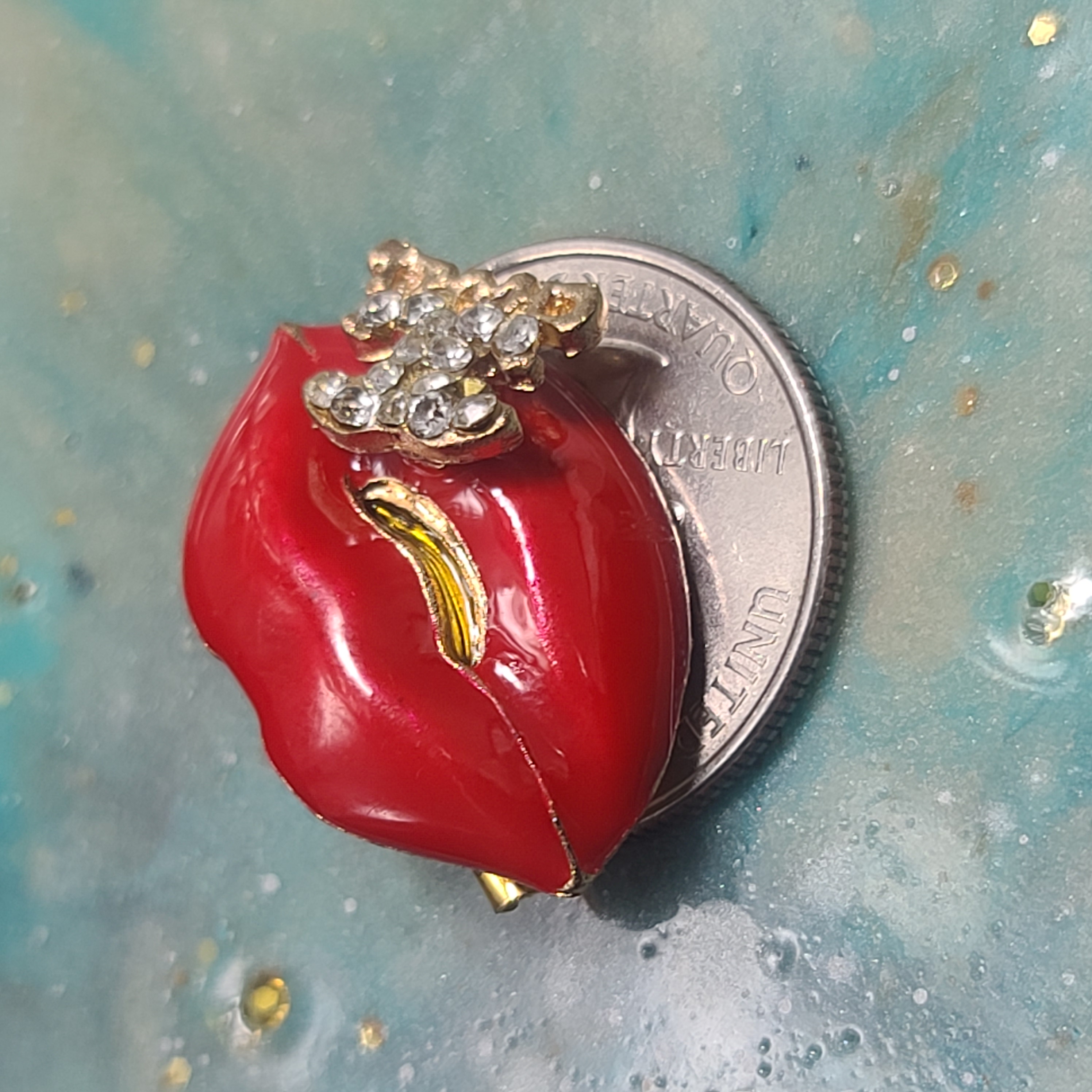Red Lip CC Brooch