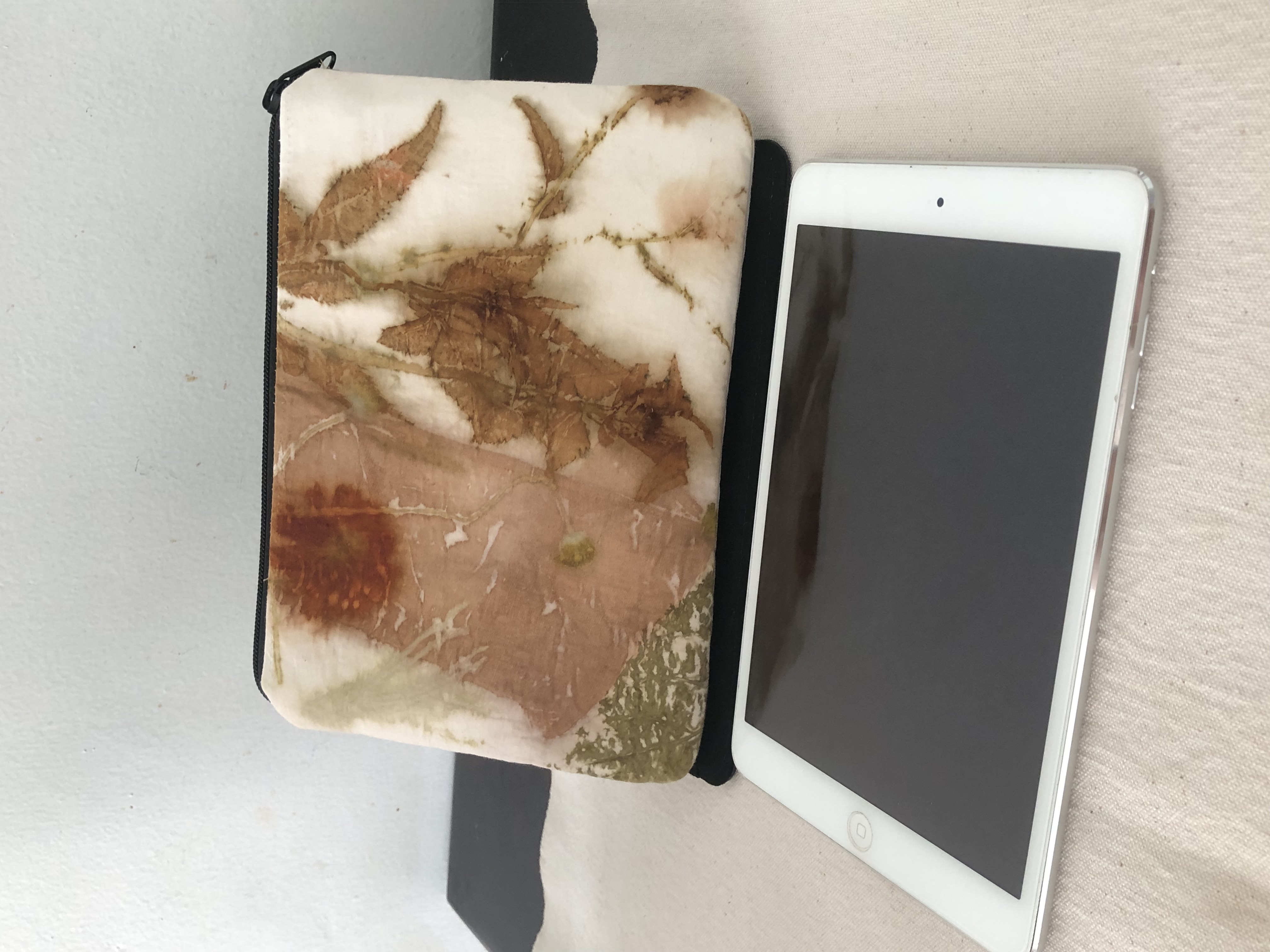 Eco-print Tablet Sleeve