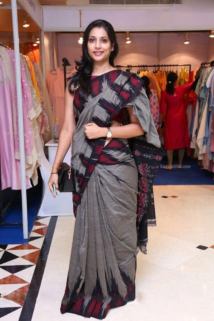 Elegant Gray Printed Saree