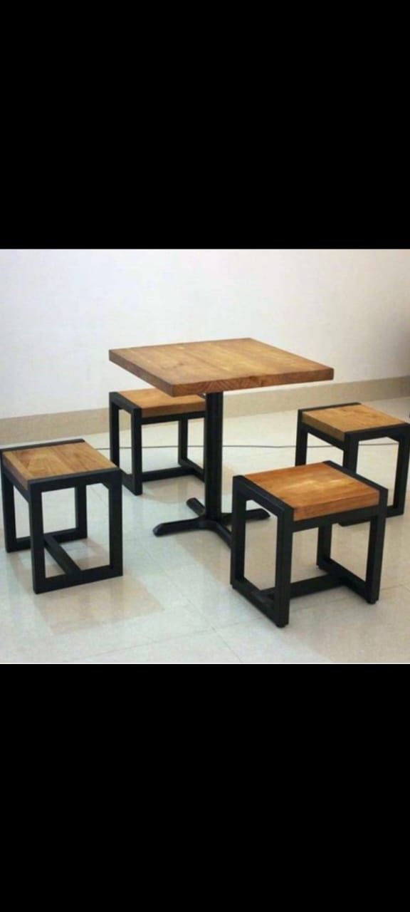 Modern  Table Set