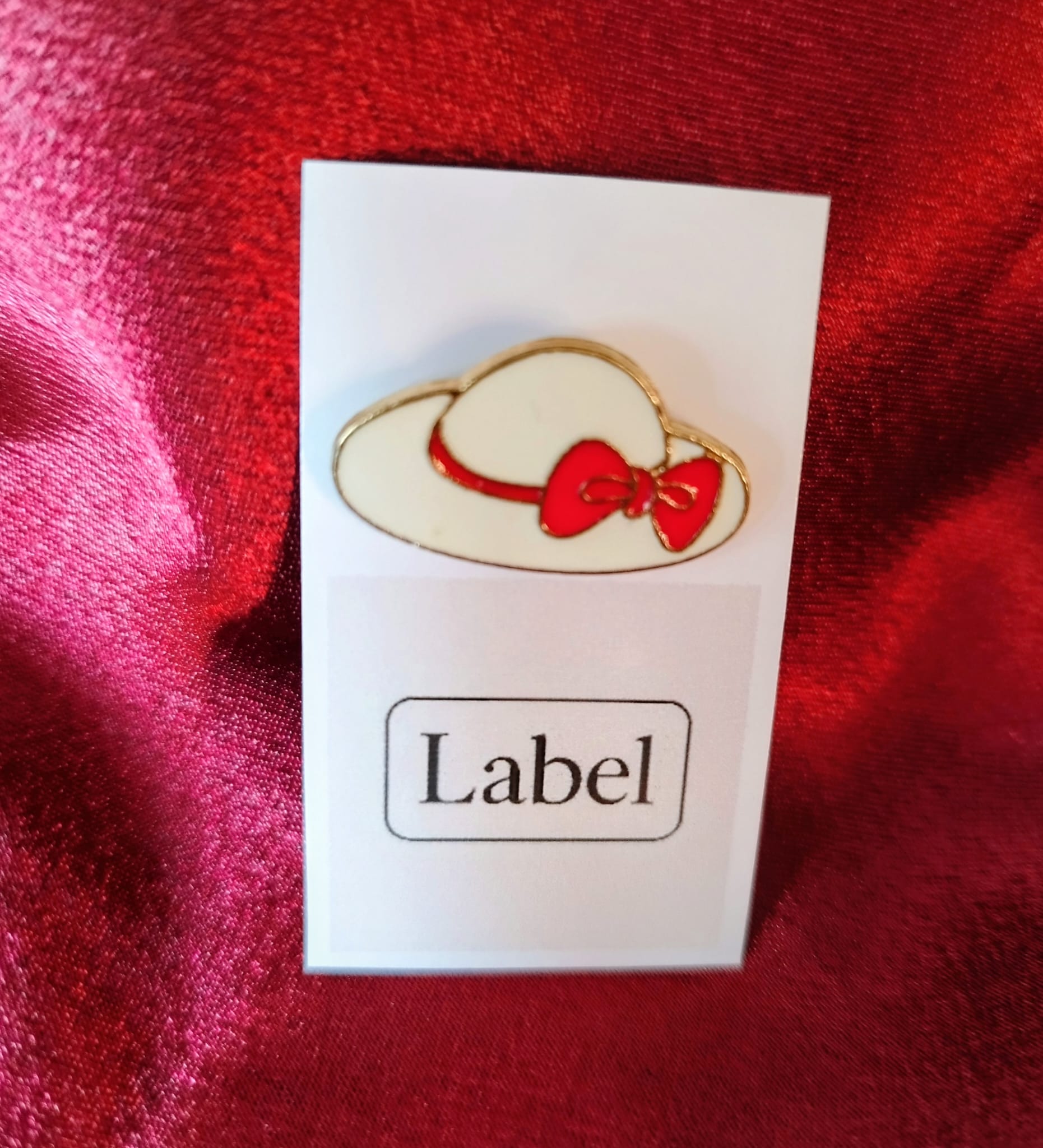 Pin de sombrero elegante