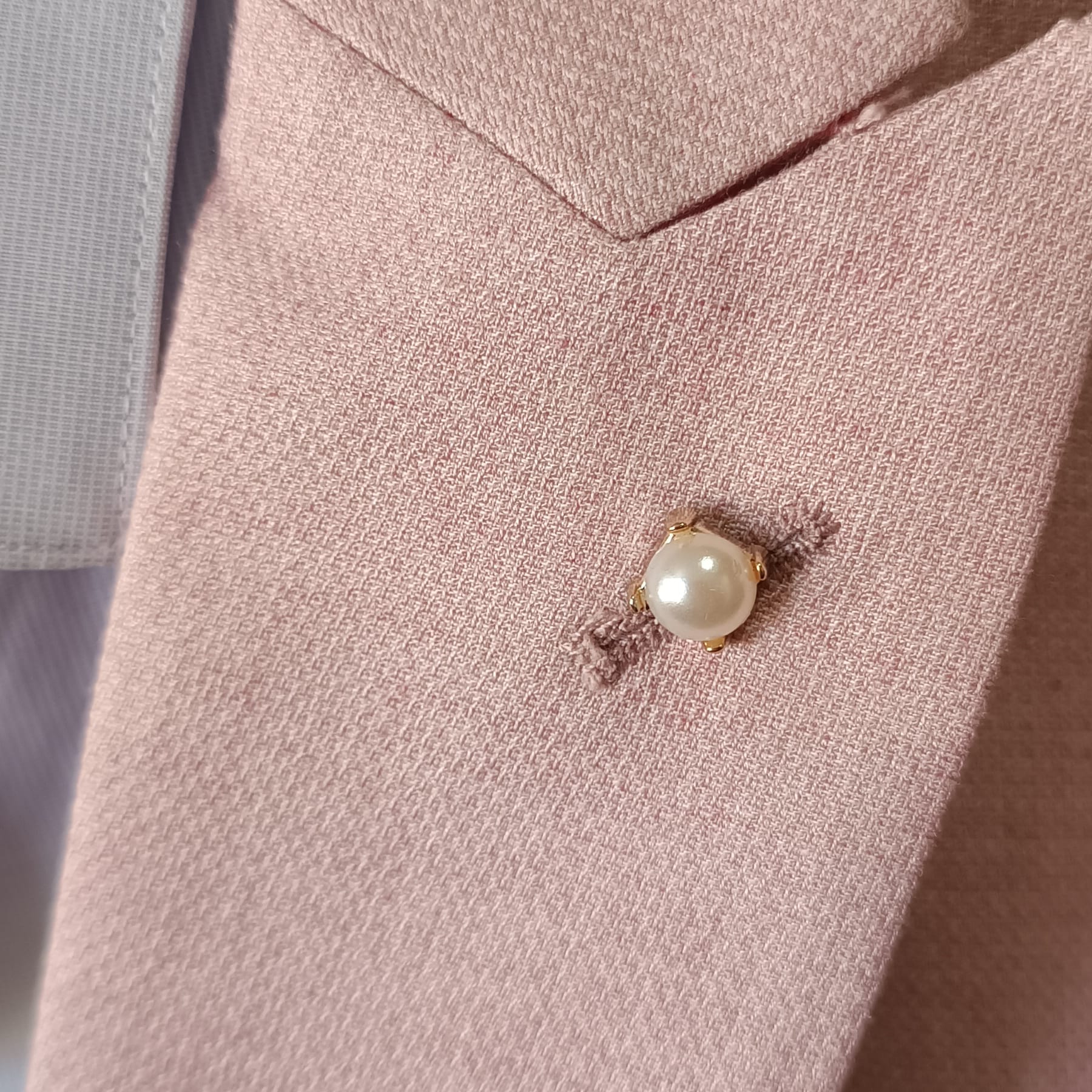 Pin de perla elegante