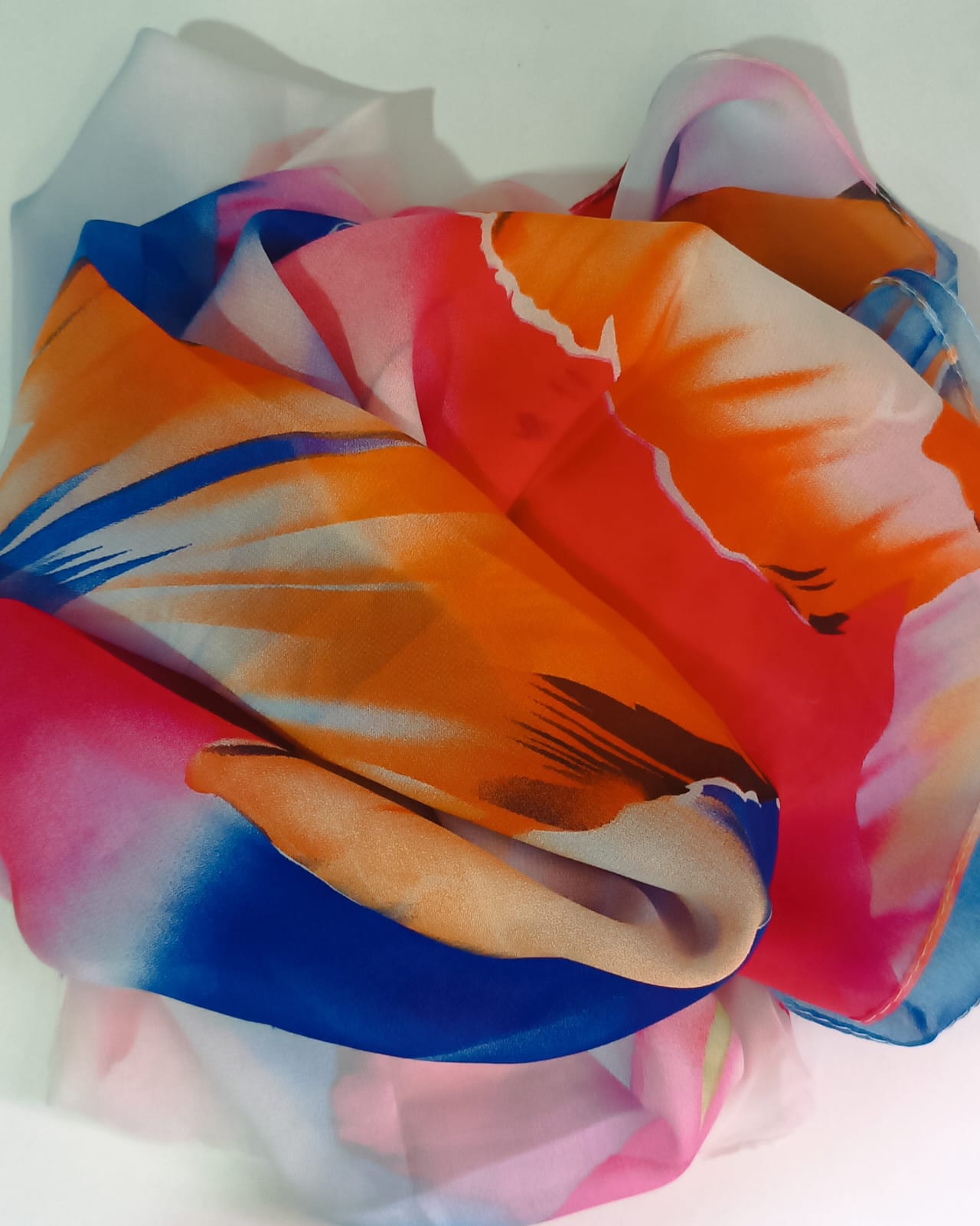 Pañuelo de seda estampado