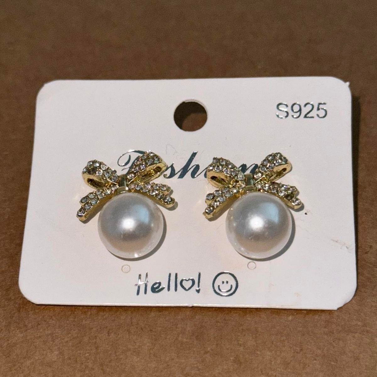 Elegant Bow Pearl Earrings