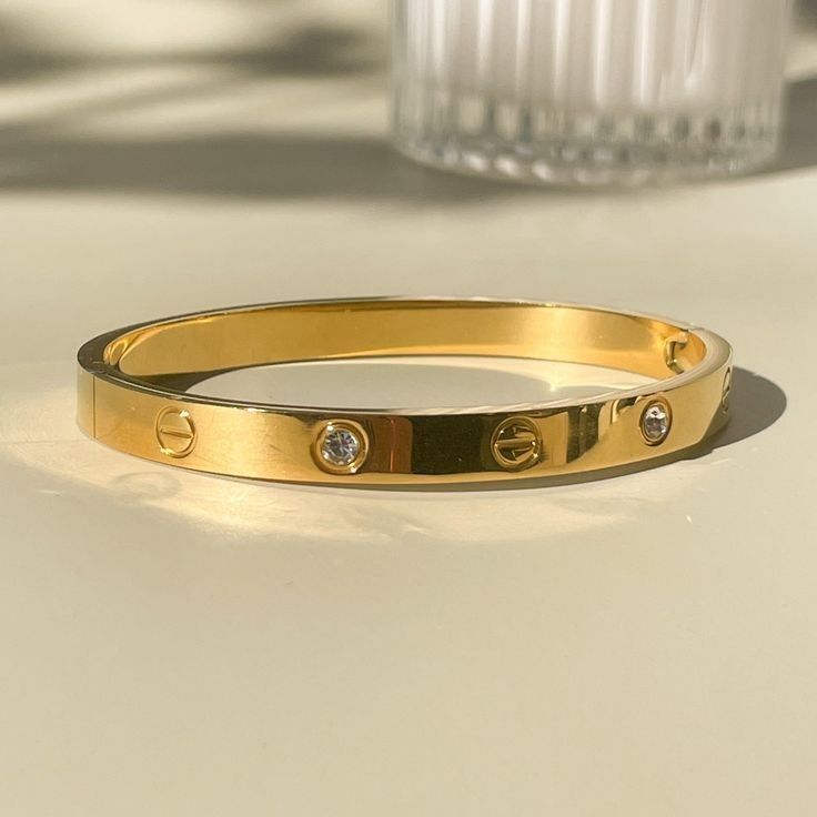 ✨ Gold Love Bracelet – Cartier Inspired, Anti-Tarnish