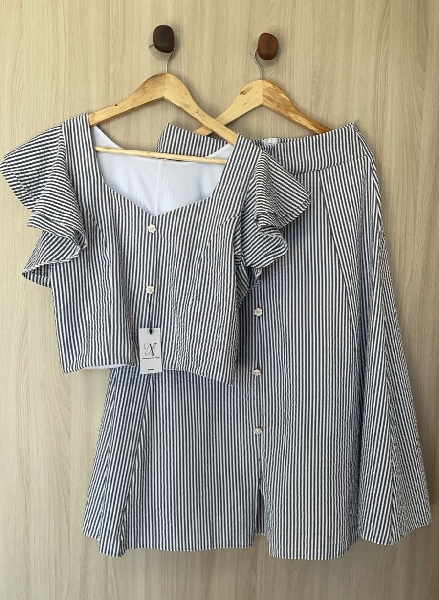 CONJUNTO MODA MODESTA LISTRADO