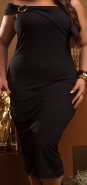 VESTIDO PLUS PRETO LONGO