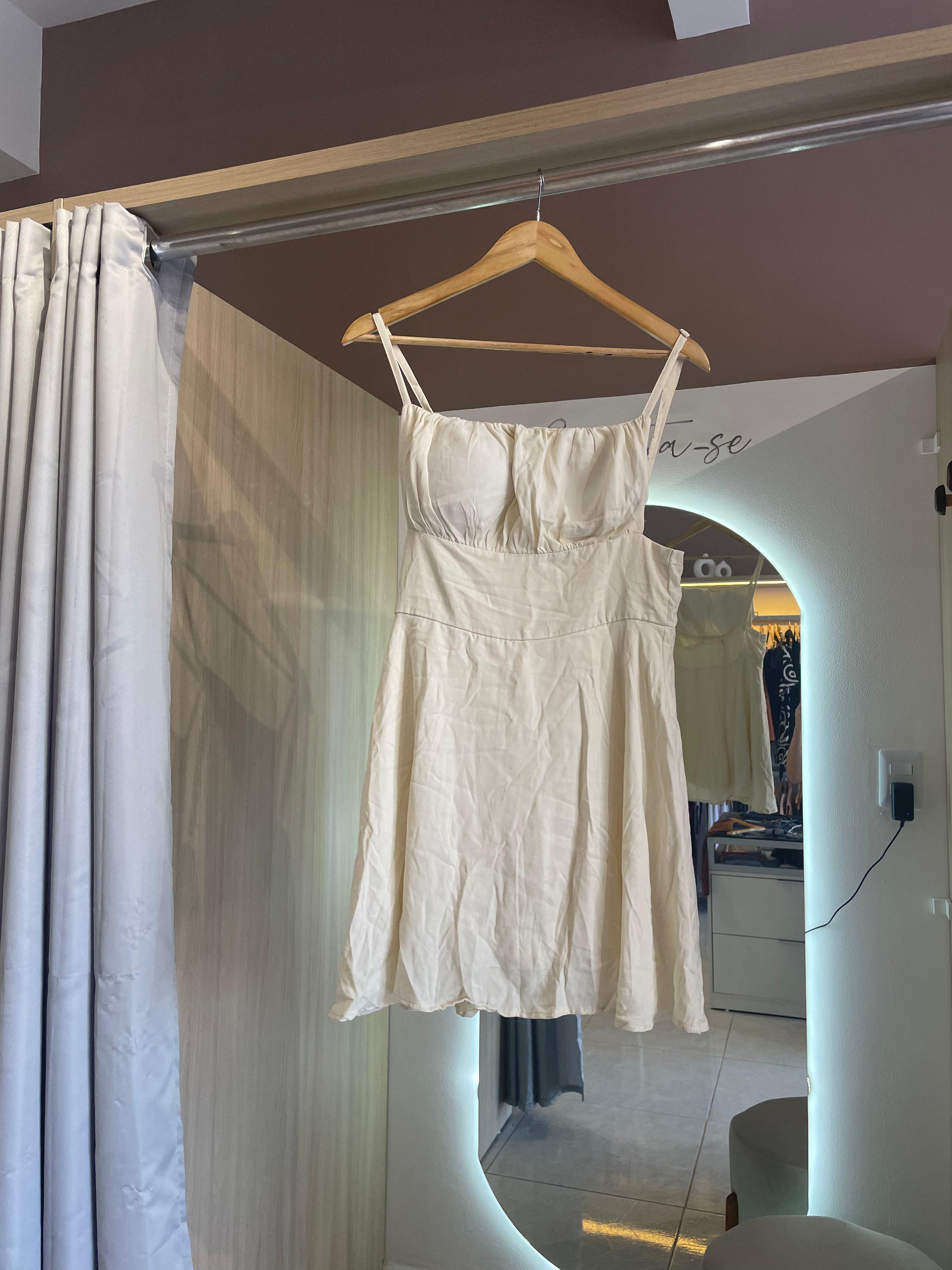VESTIDO MACAQUINHO