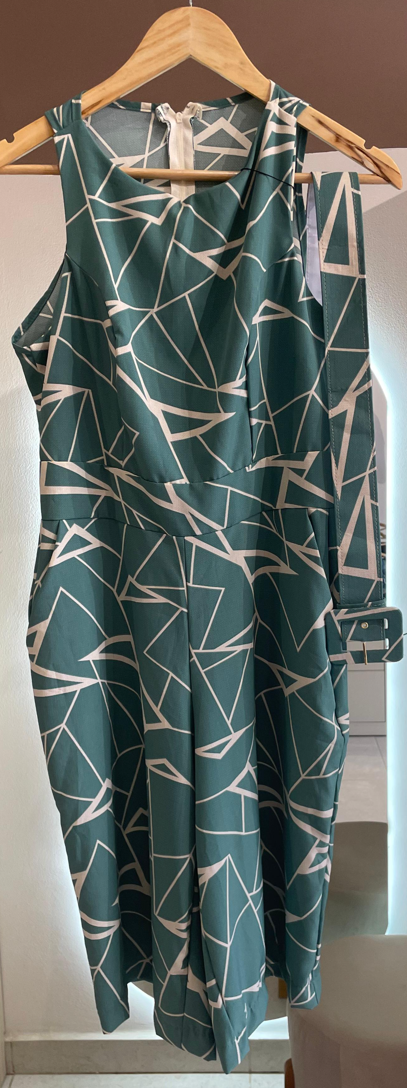 MACACÃO ESTAMPADO VERDE