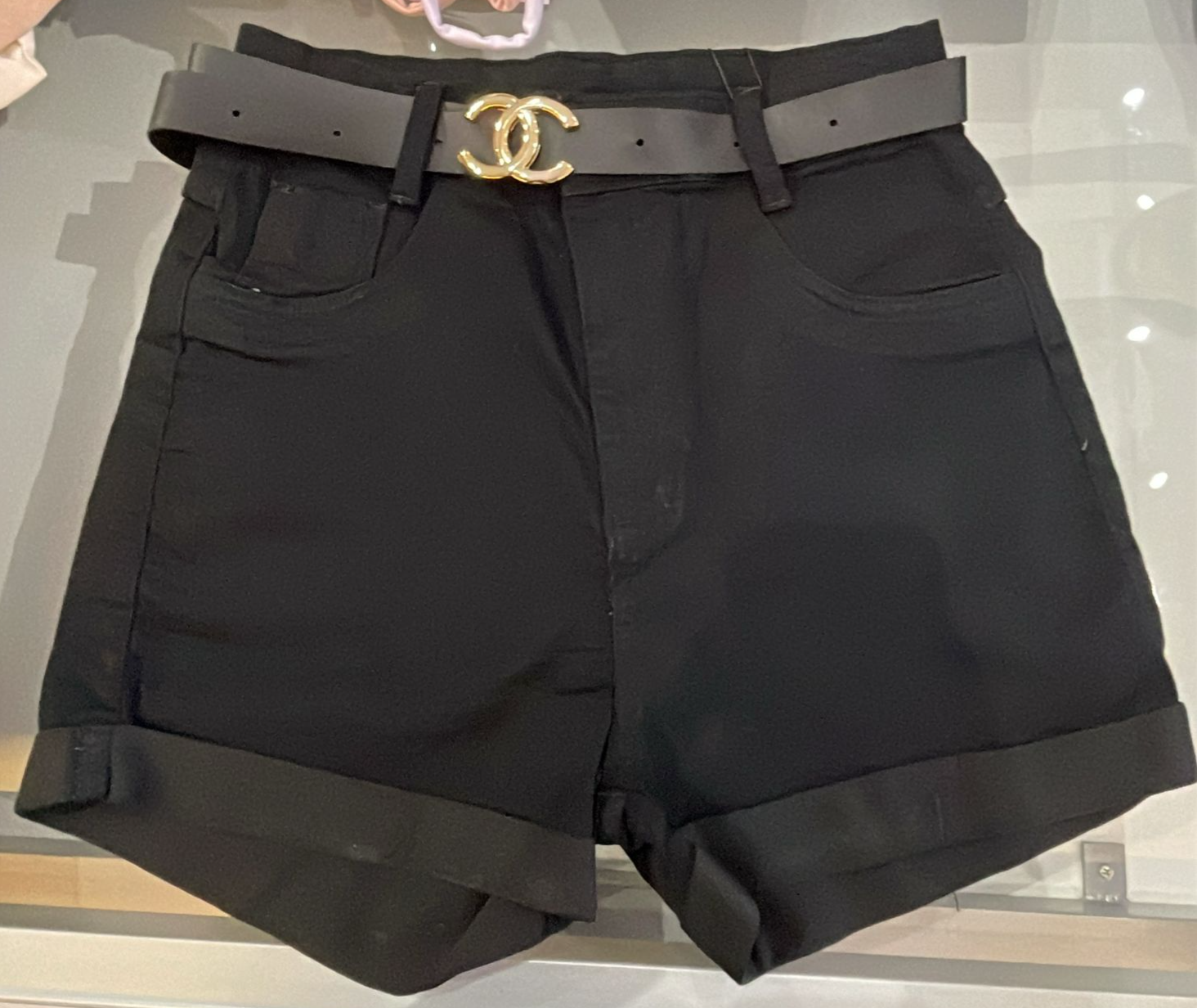 SHORT JEANS C/CINTO PRETO