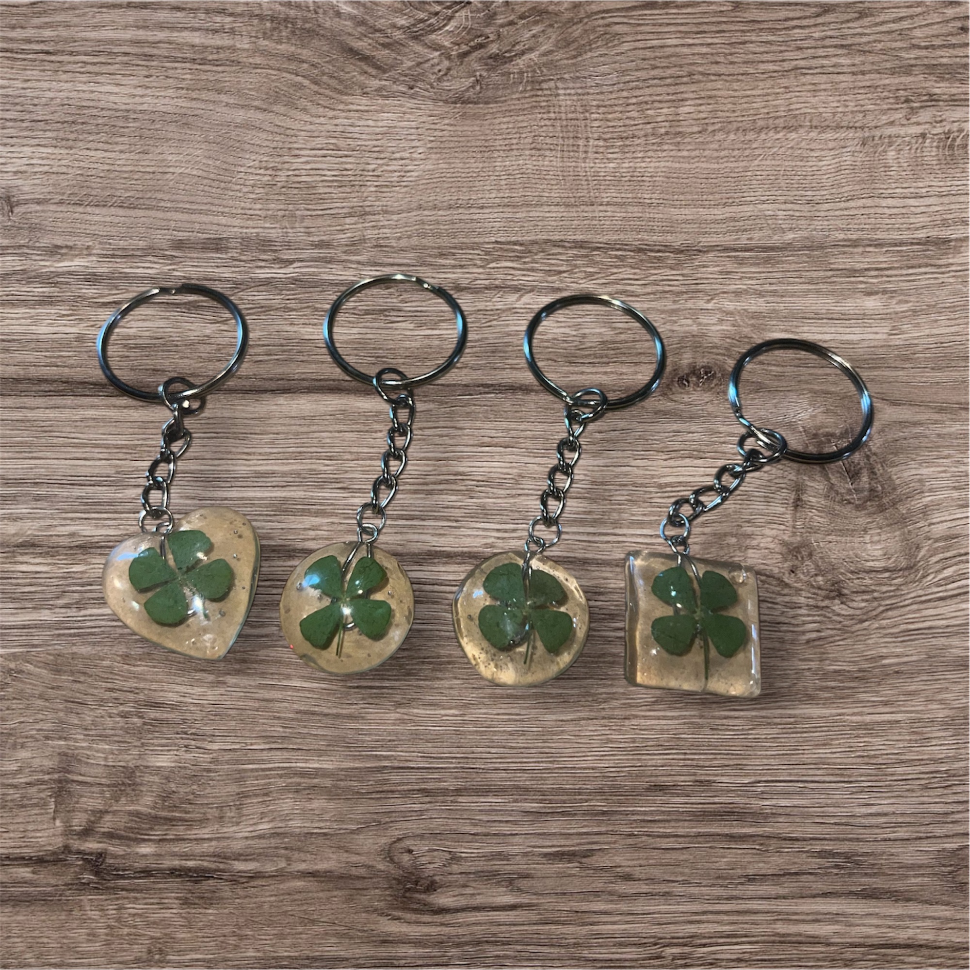 Real Four leaf Clover Keychain / Charm