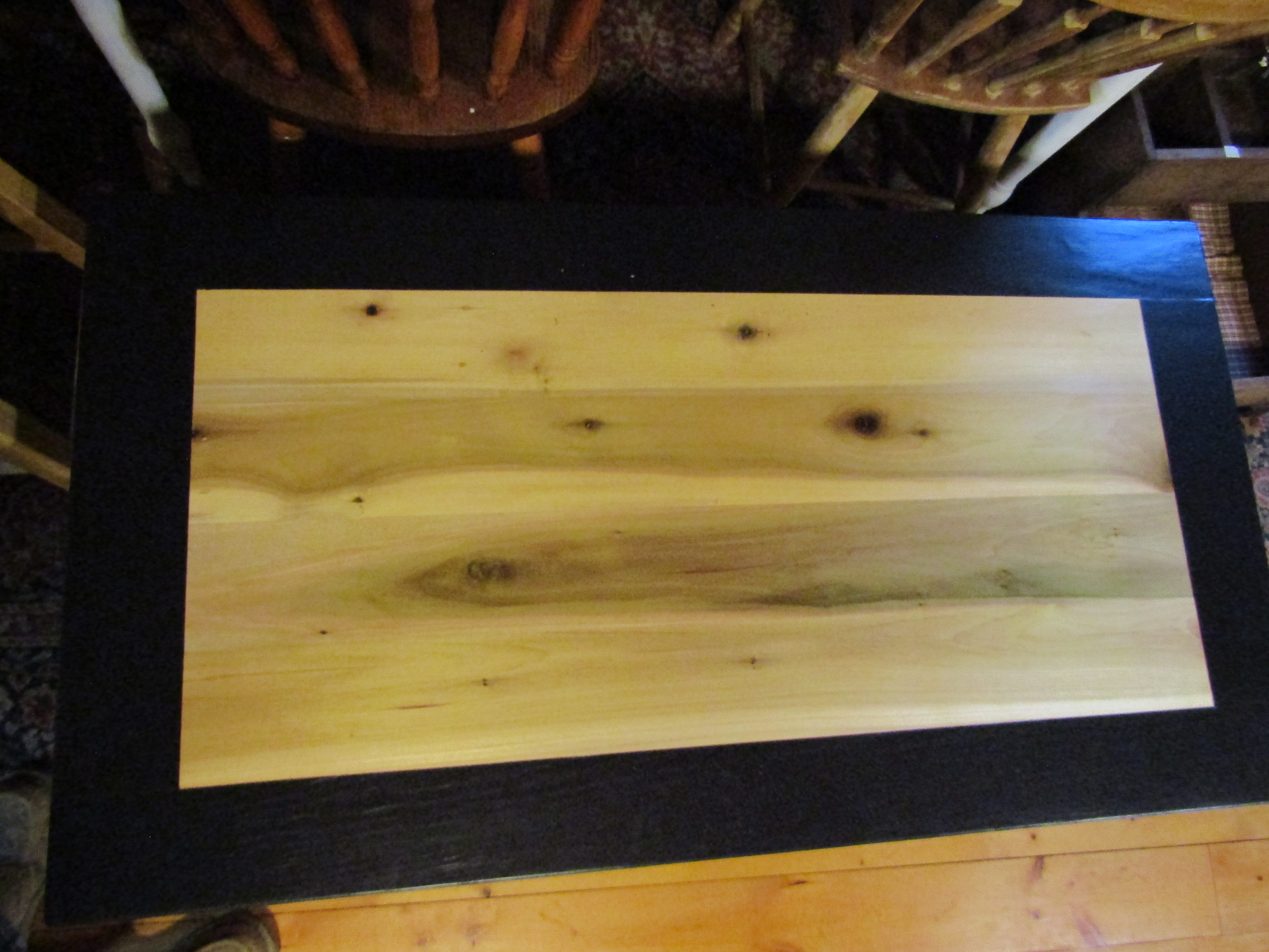 Two-Tone Wooden Coffee Table with Hidden Storage+-