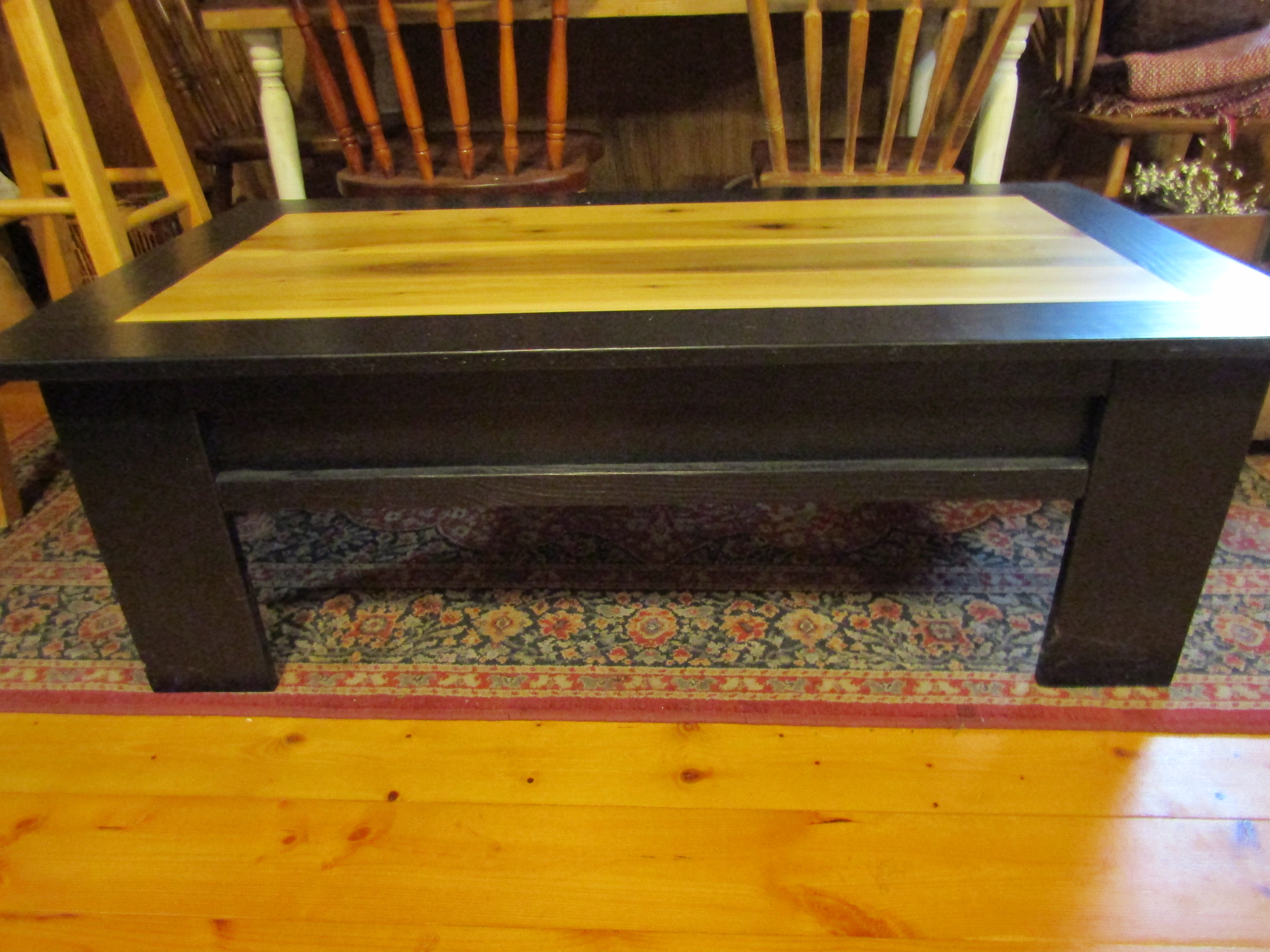 Two-Tone Wooden Coffee Table with Hidden Storage+-