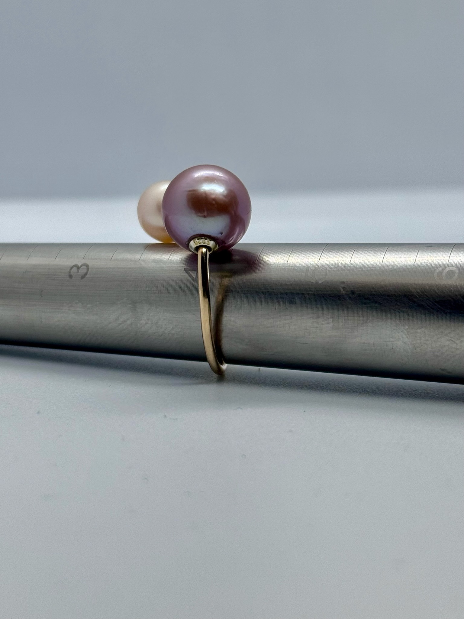Two-tone Pearl Bypass Ring