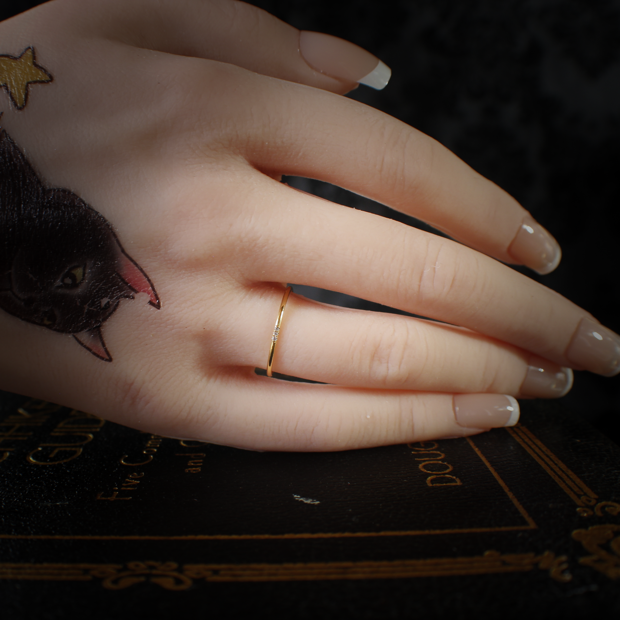 Barely There 3 Stone Band