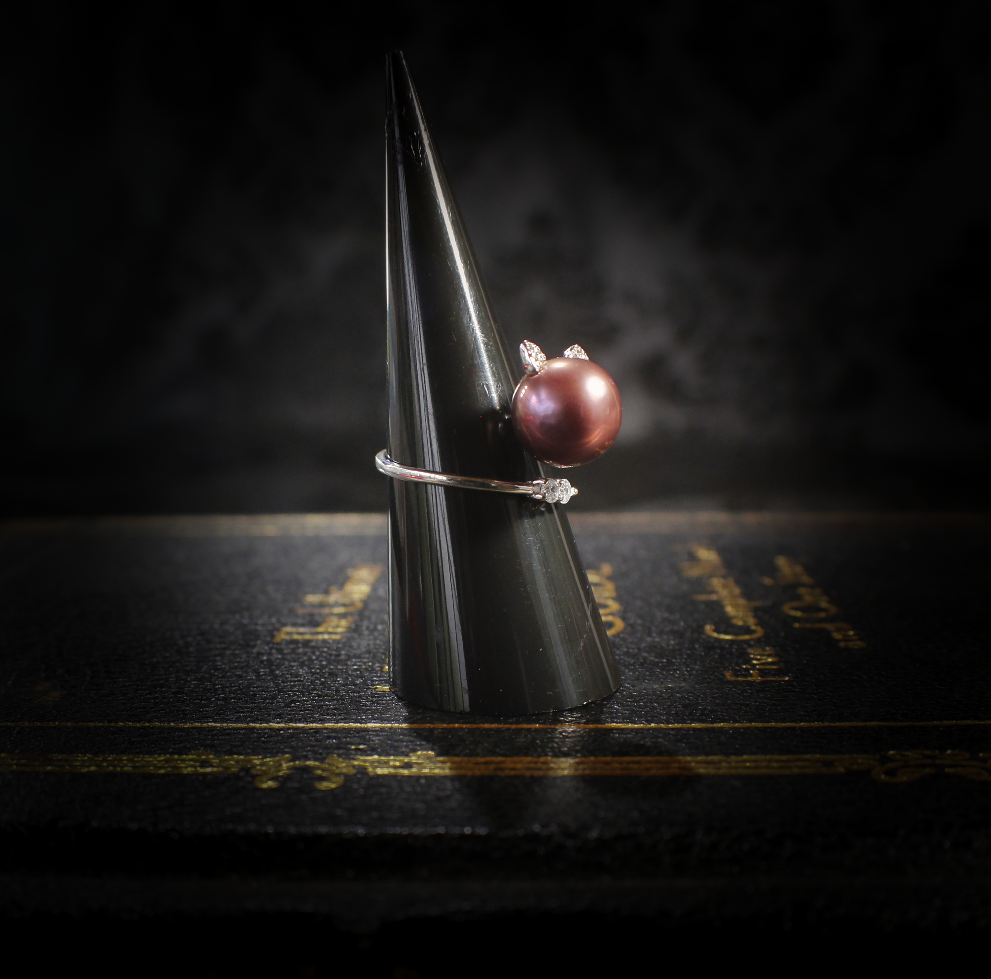 A Purr In Nocturne Ring