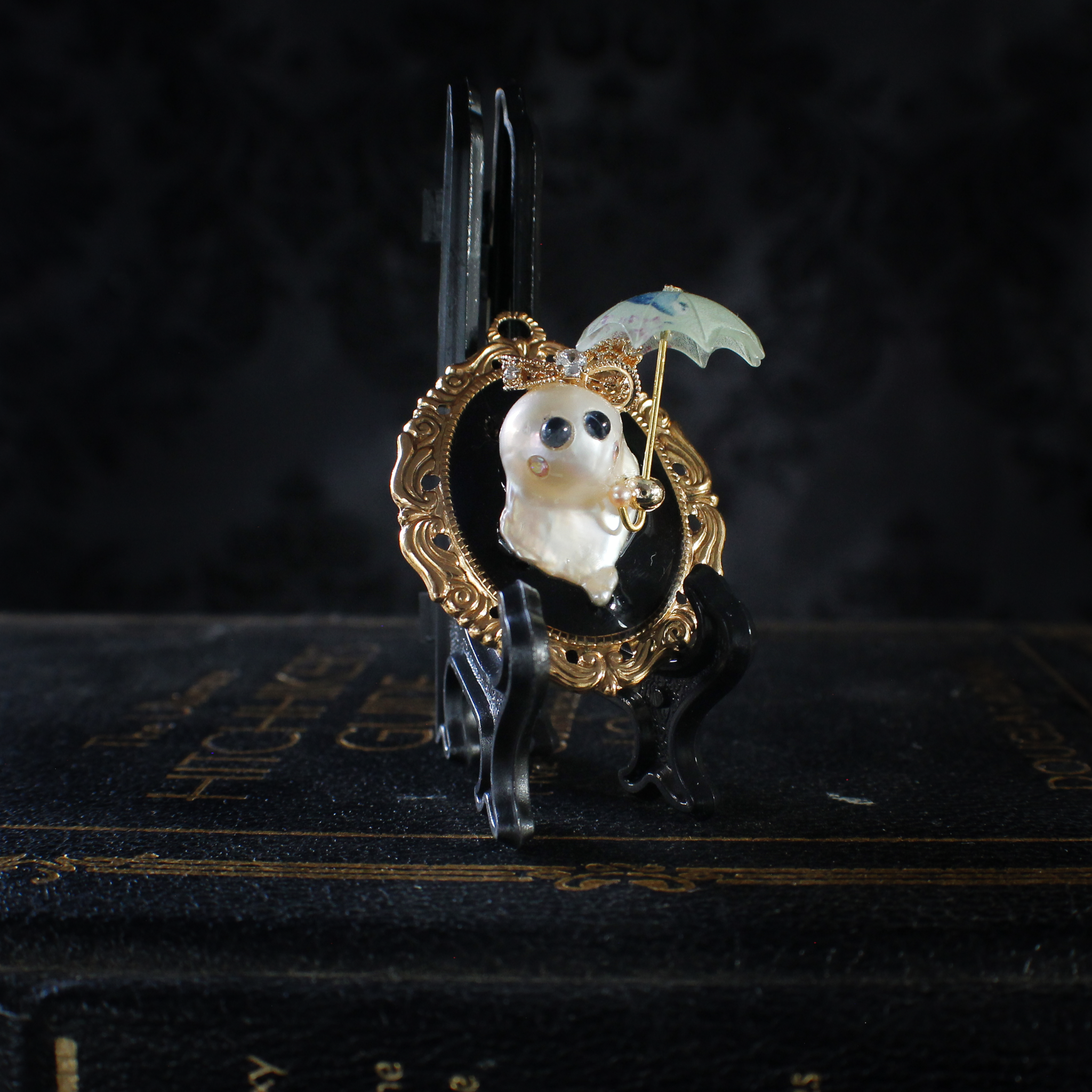 Sassy and Petite Magnet