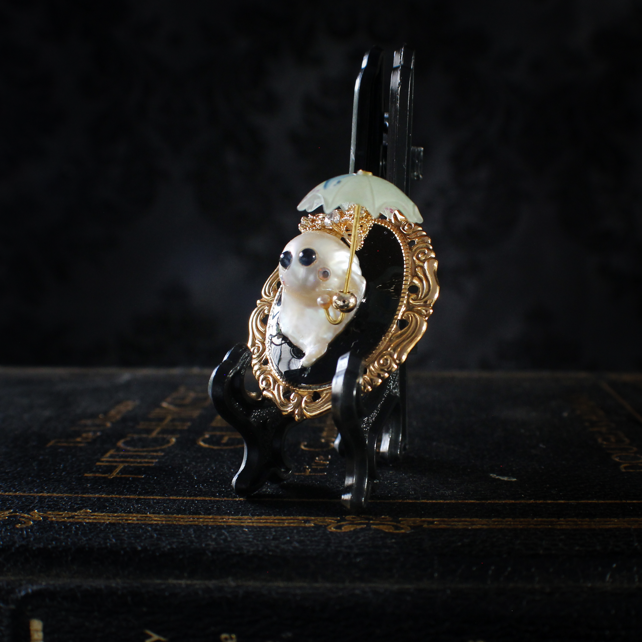 Sassy and Petite Magnet