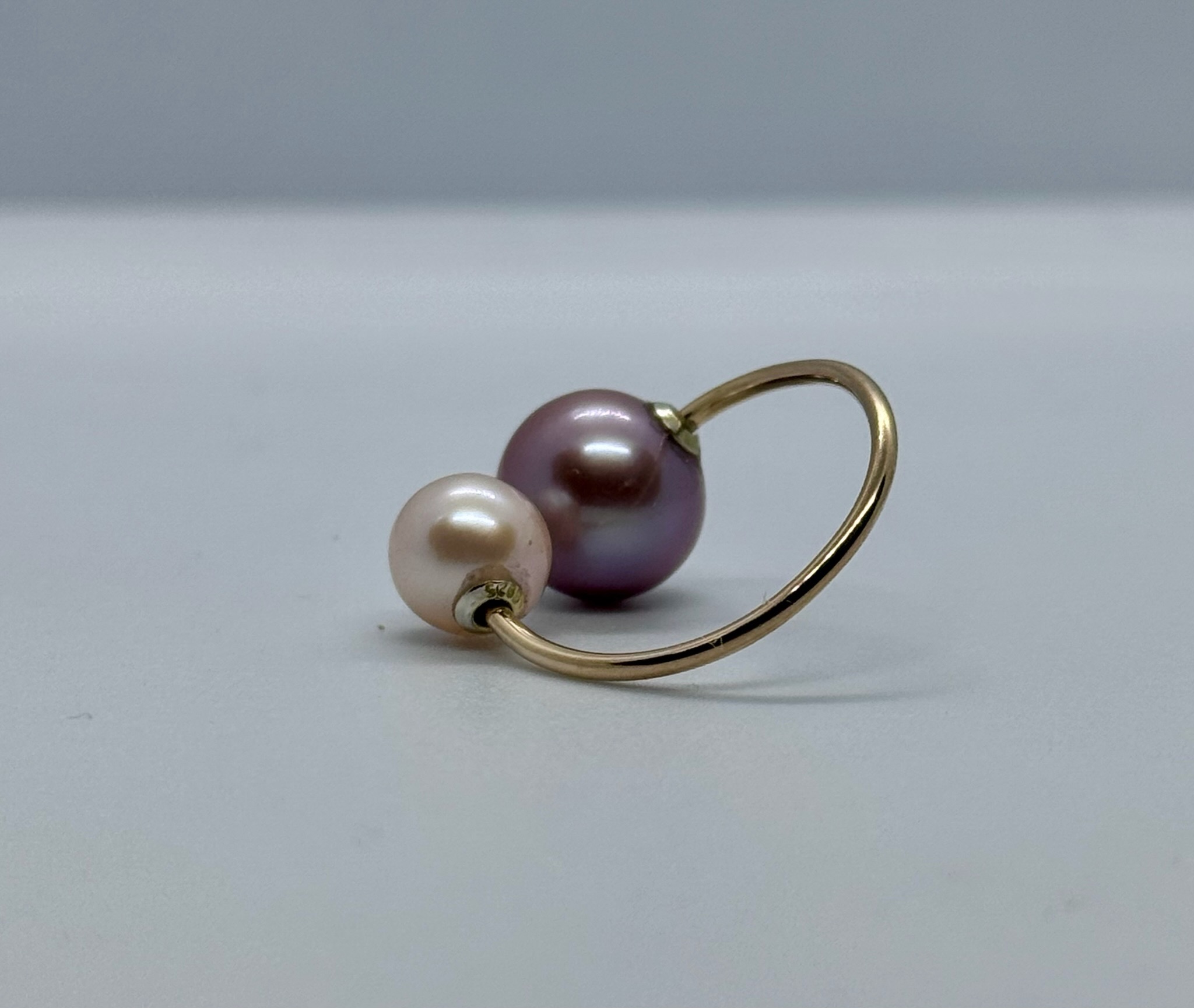 Two-tone Pearl Bypass Ring